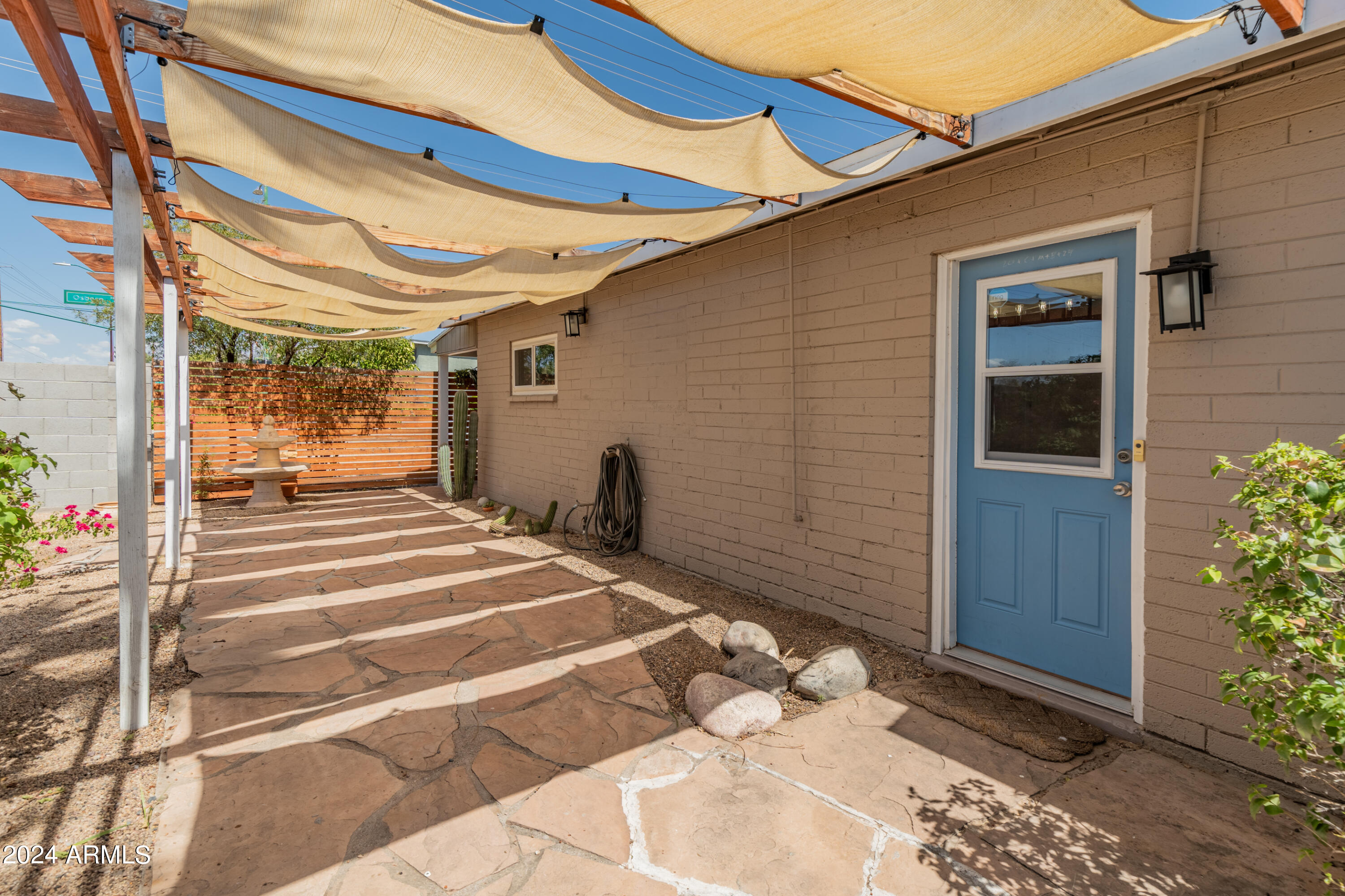 2801 E OSBORN Road