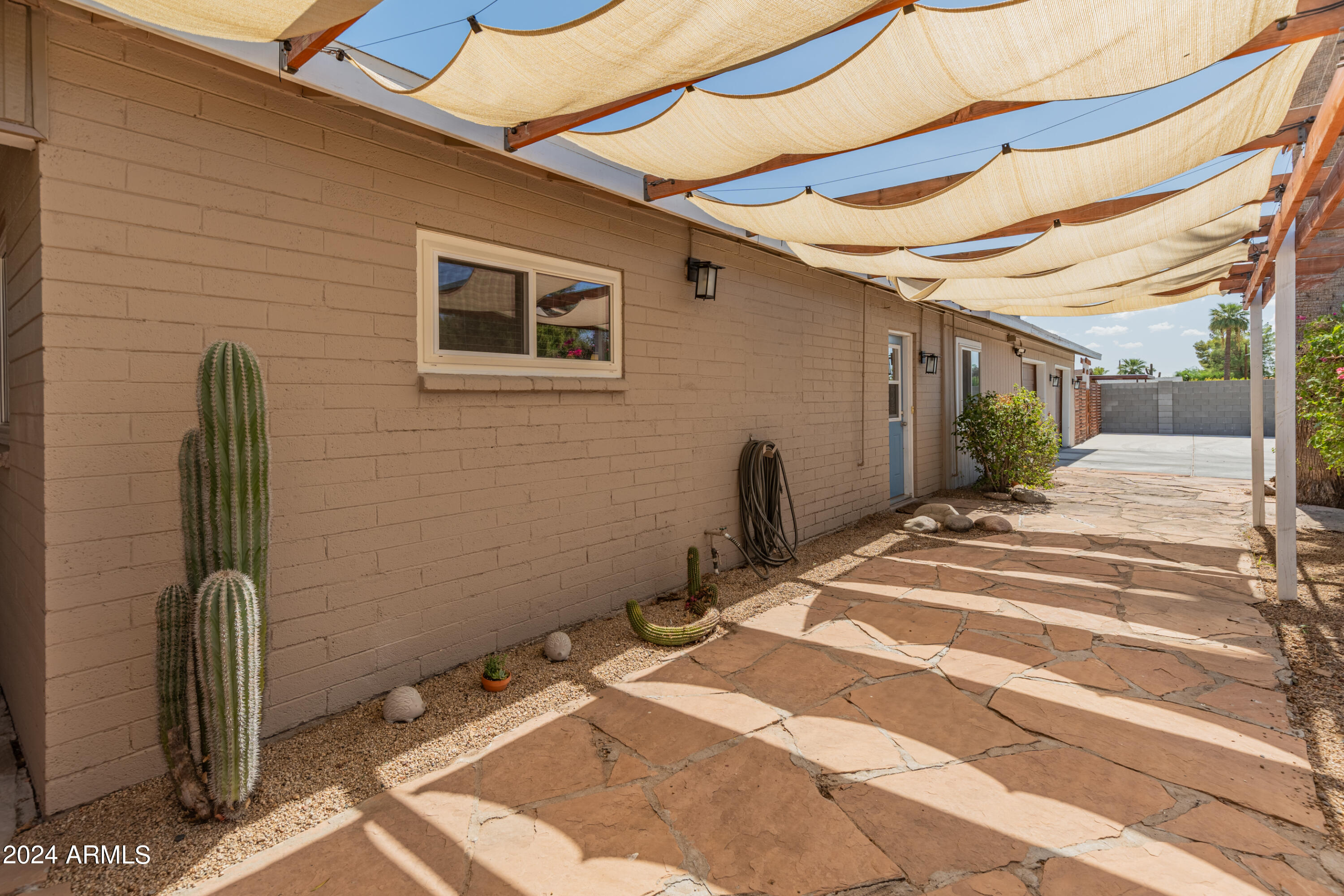 2801 E OSBORN Road