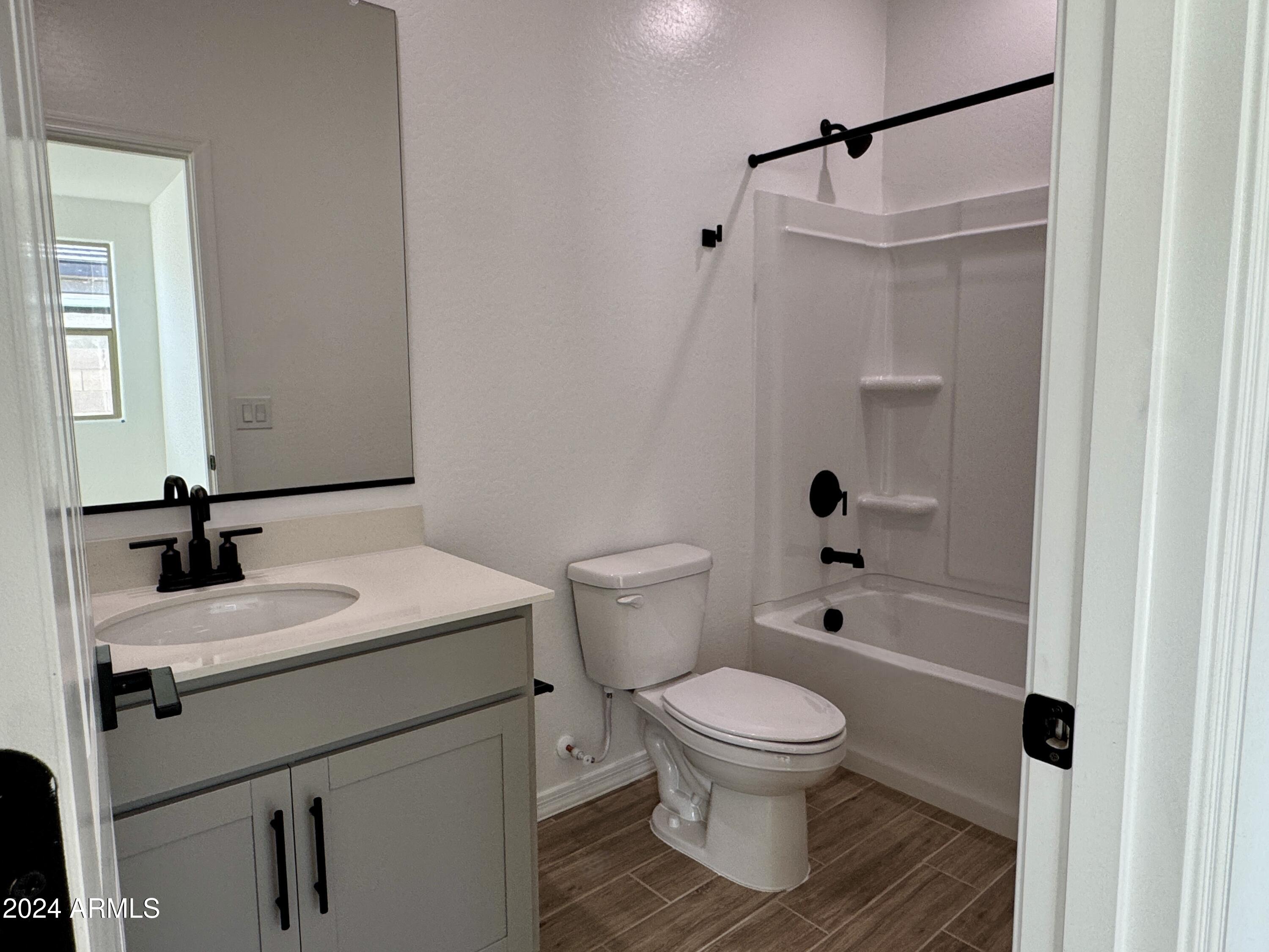 5541 W SUMMERSIDE Road