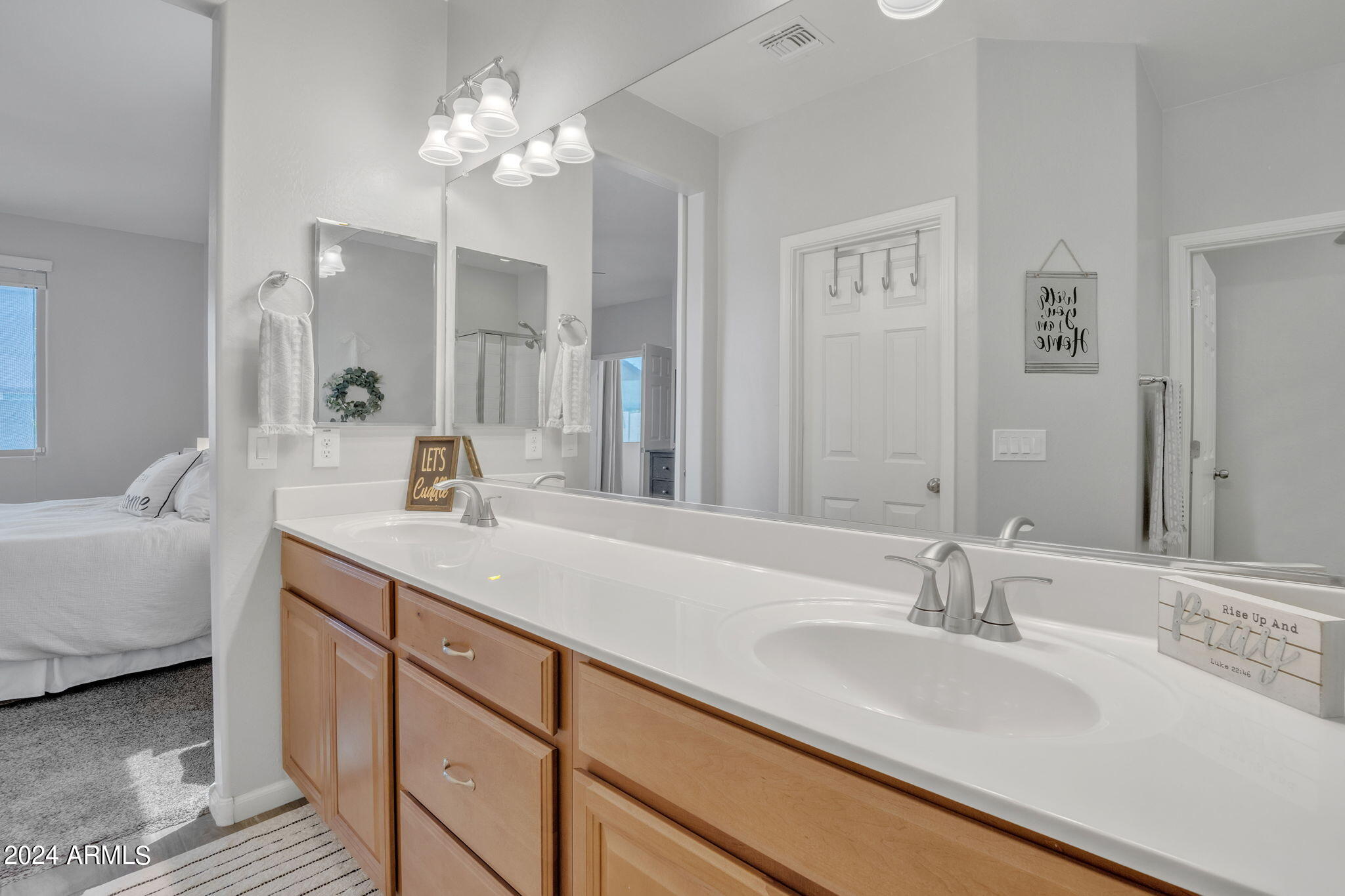 7543 W QUAIL TRACK Drive