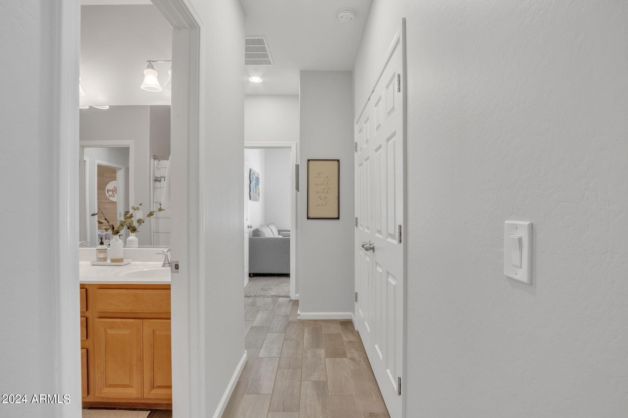 7543 W QUAIL TRACK Drive