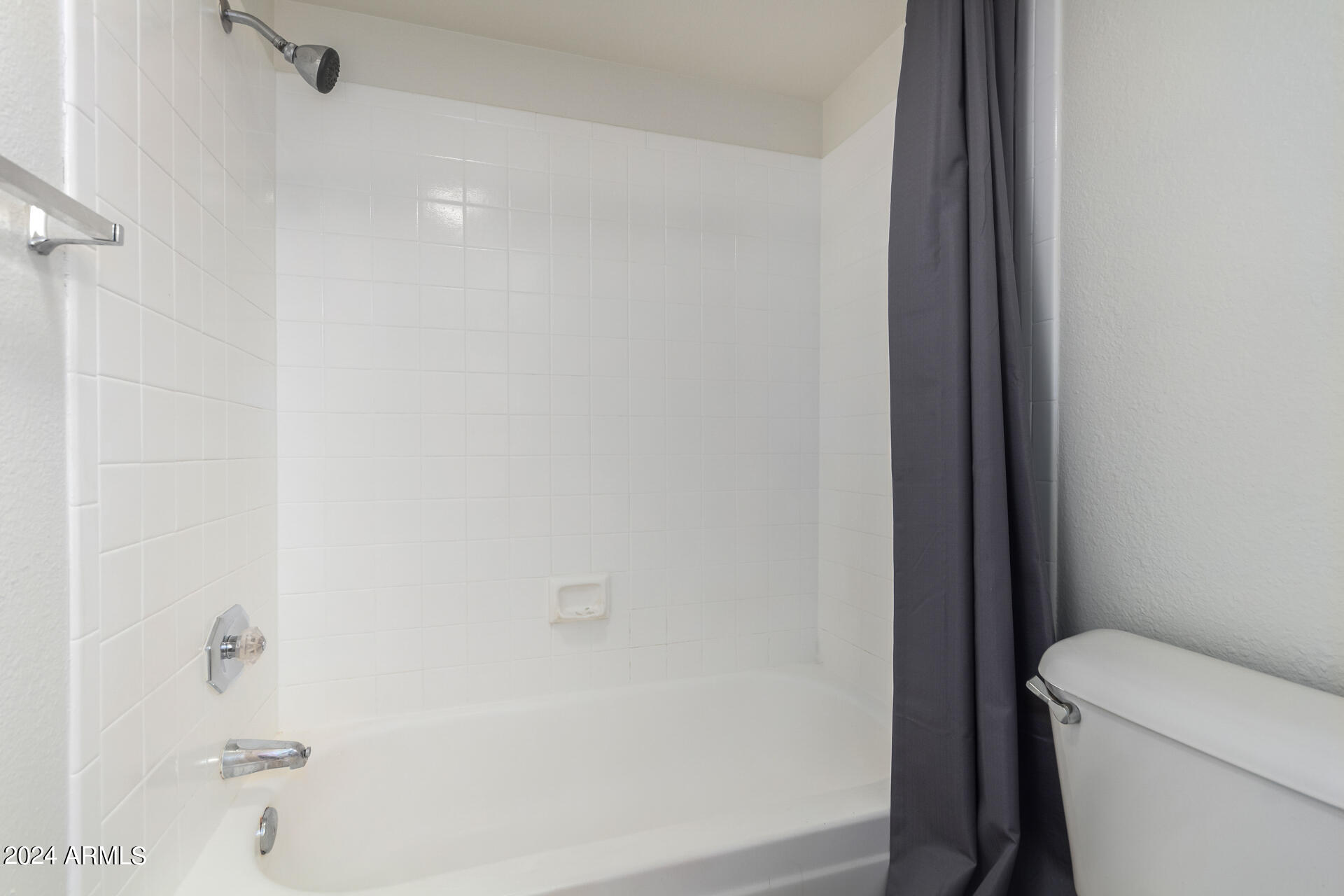 2625 E INDIAN SCHOOL Road # 140