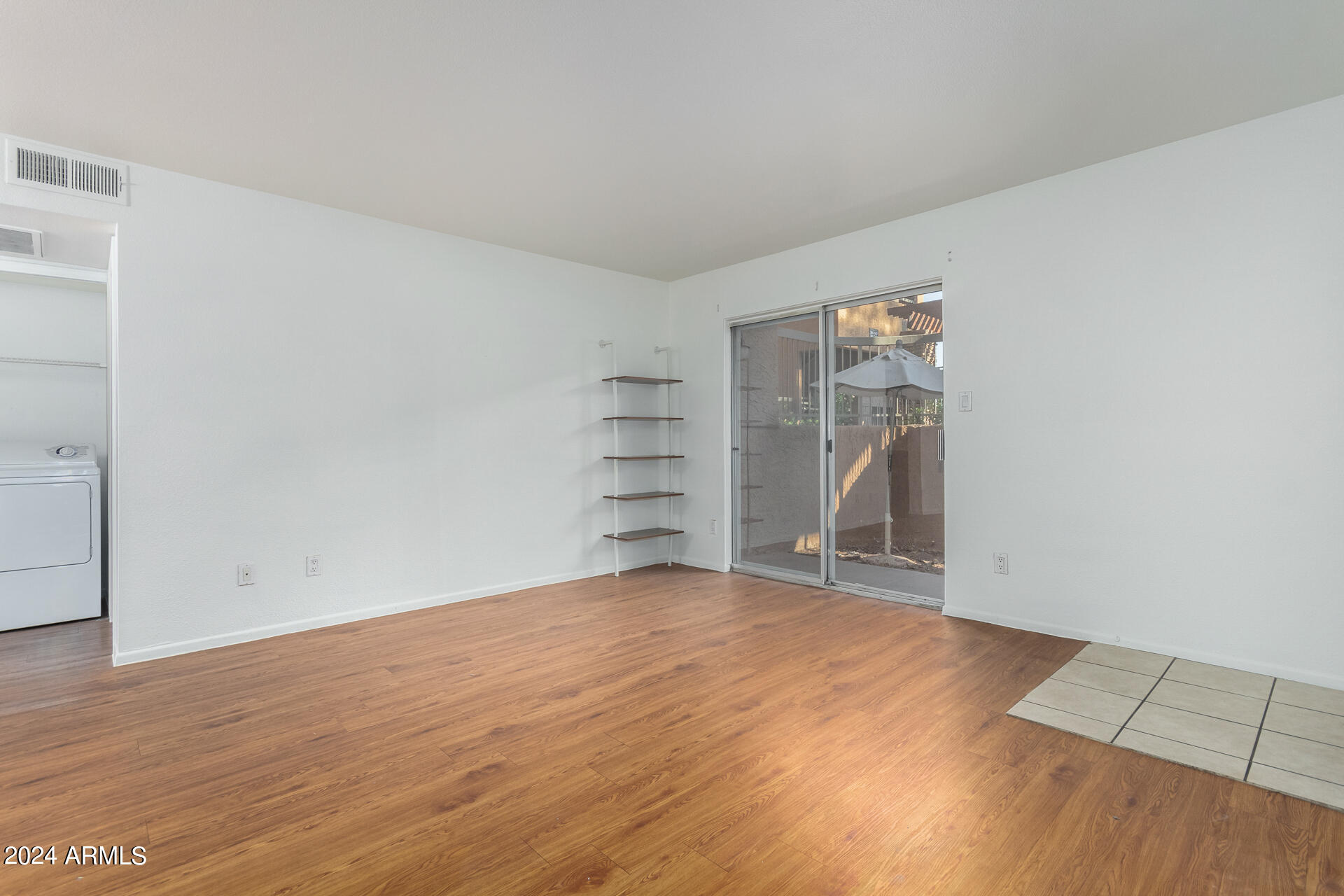 2625 E INDIAN SCHOOL Road # 140