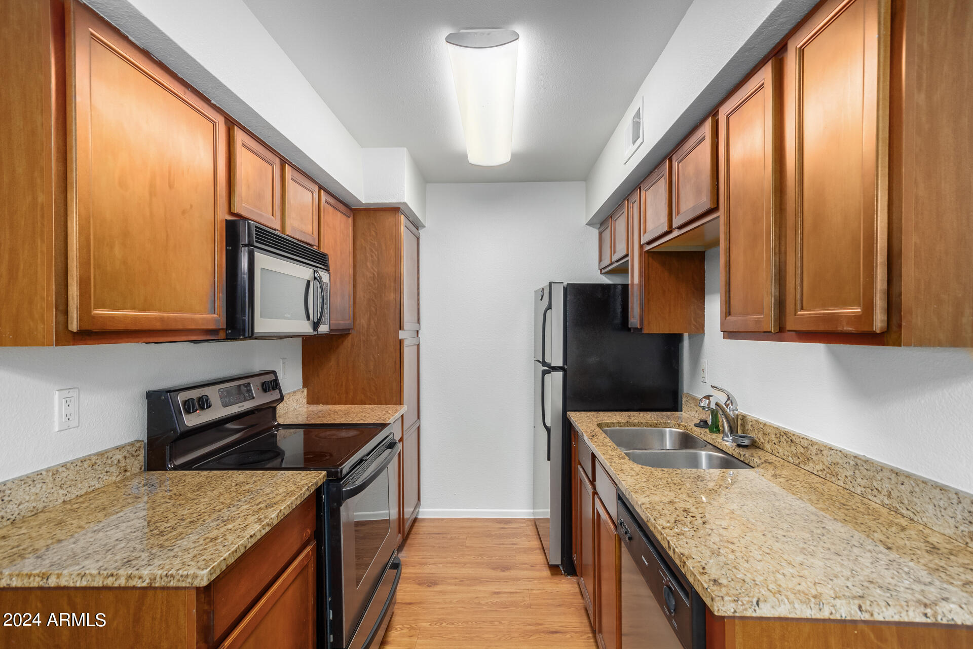 2625 E INDIAN SCHOOL Road # 140