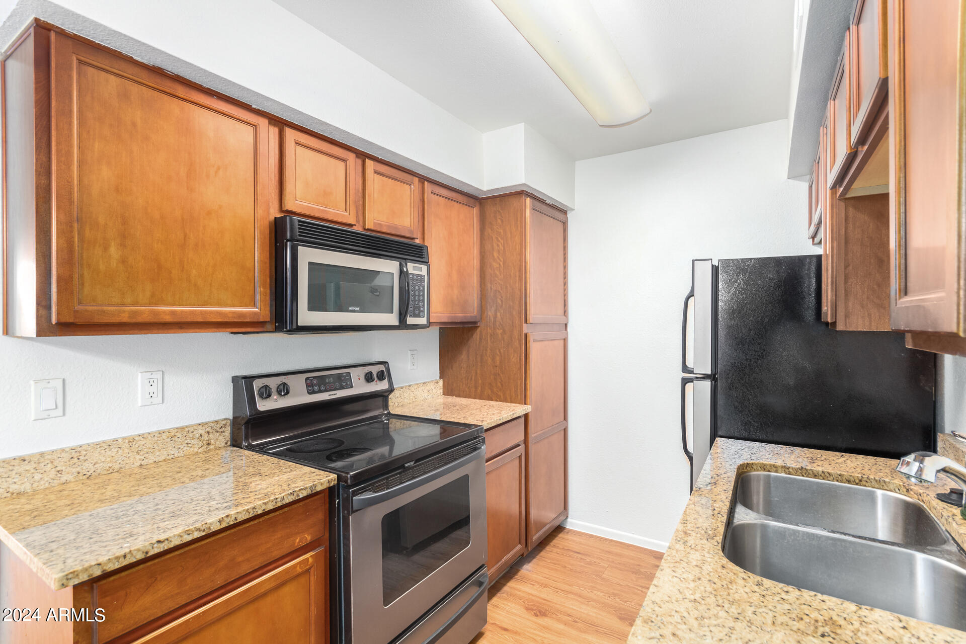 2625 E INDIAN SCHOOL Road # 140