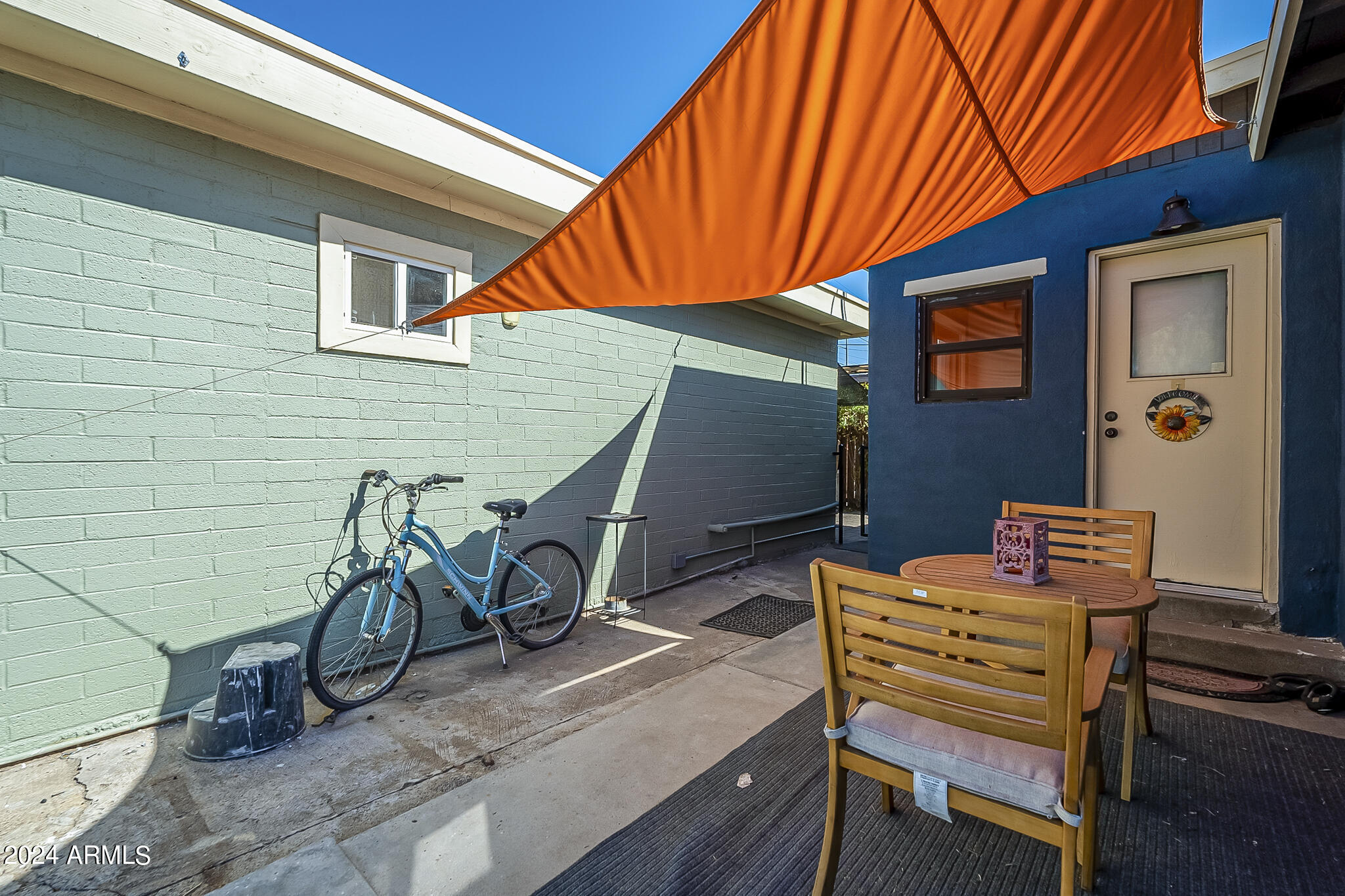 917 S MONTEZUMA Avenue