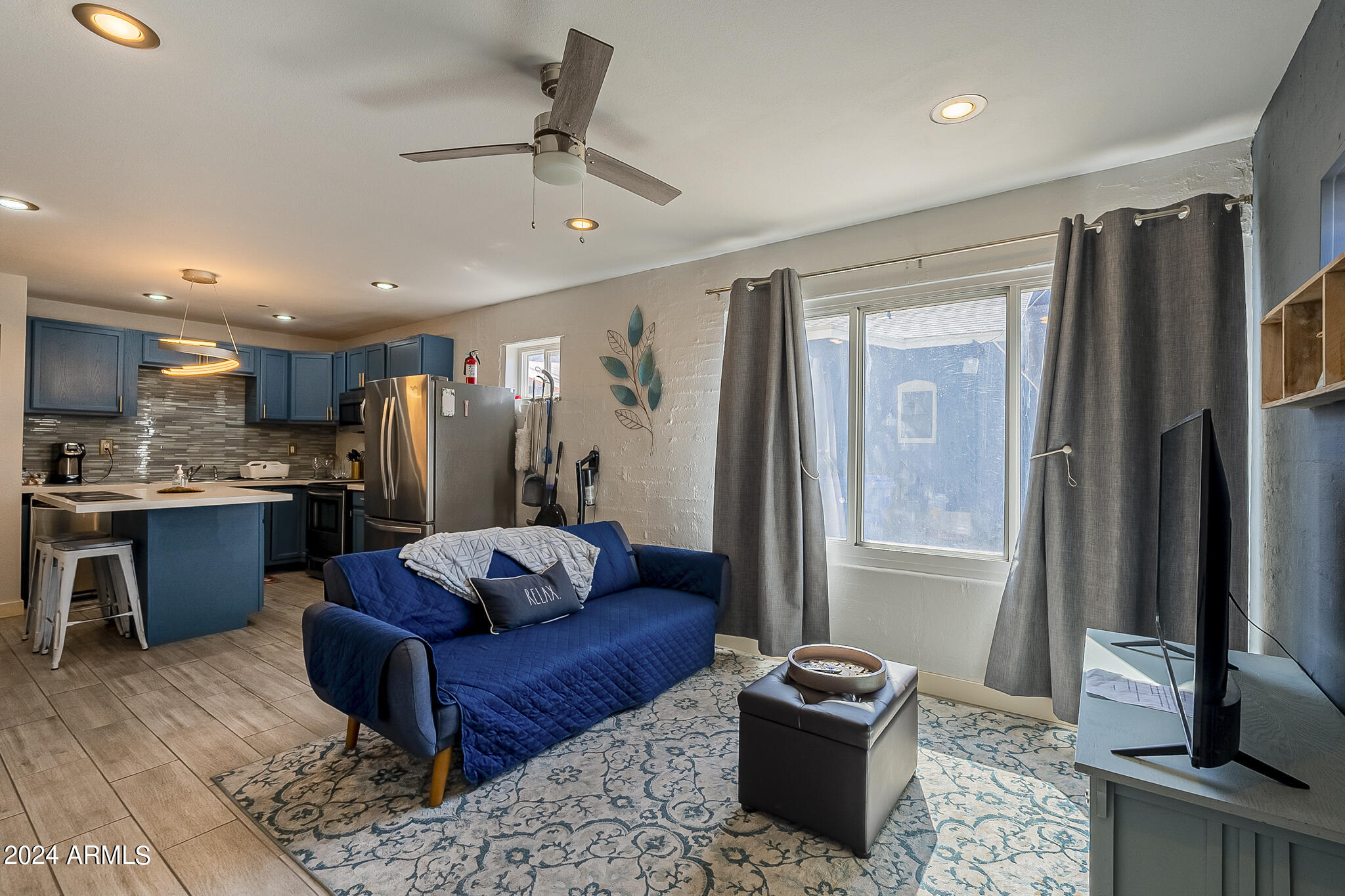 917 S MONTEZUMA Avenue