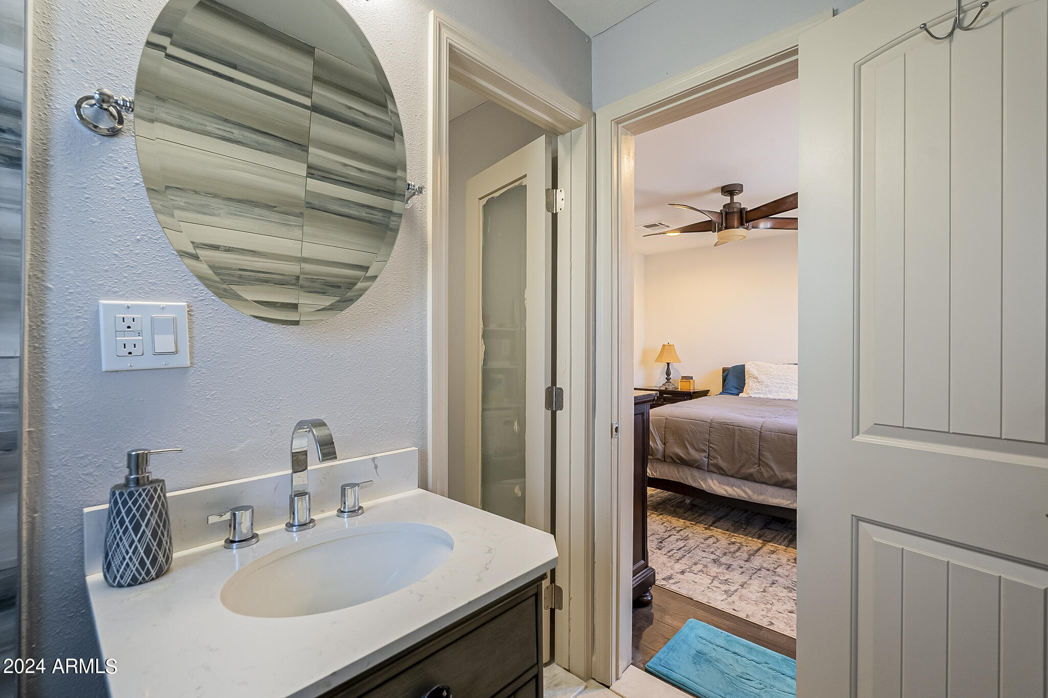 917 S MONTEZUMA Avenue