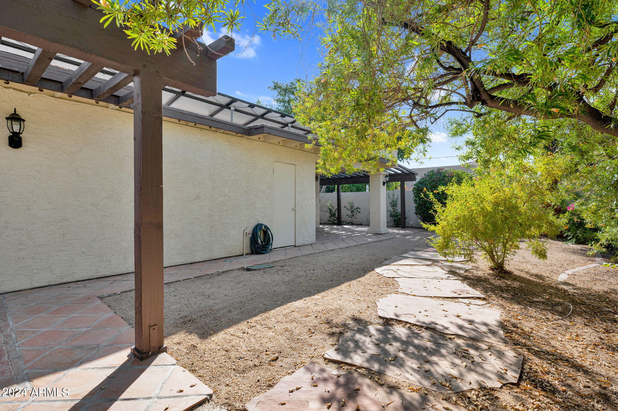 1202 E PALO VERDE Drive