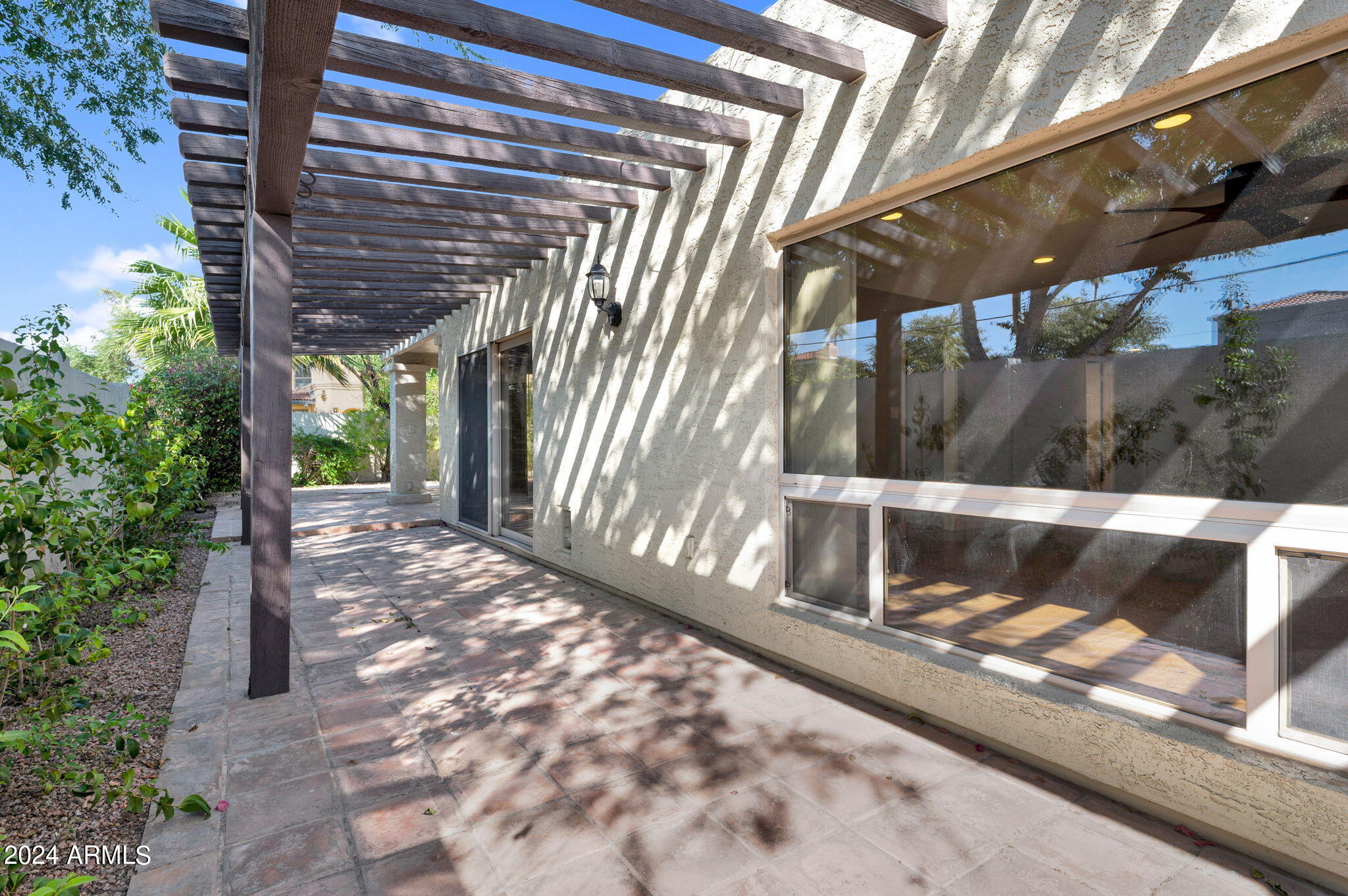 1202 E PALO VERDE Drive