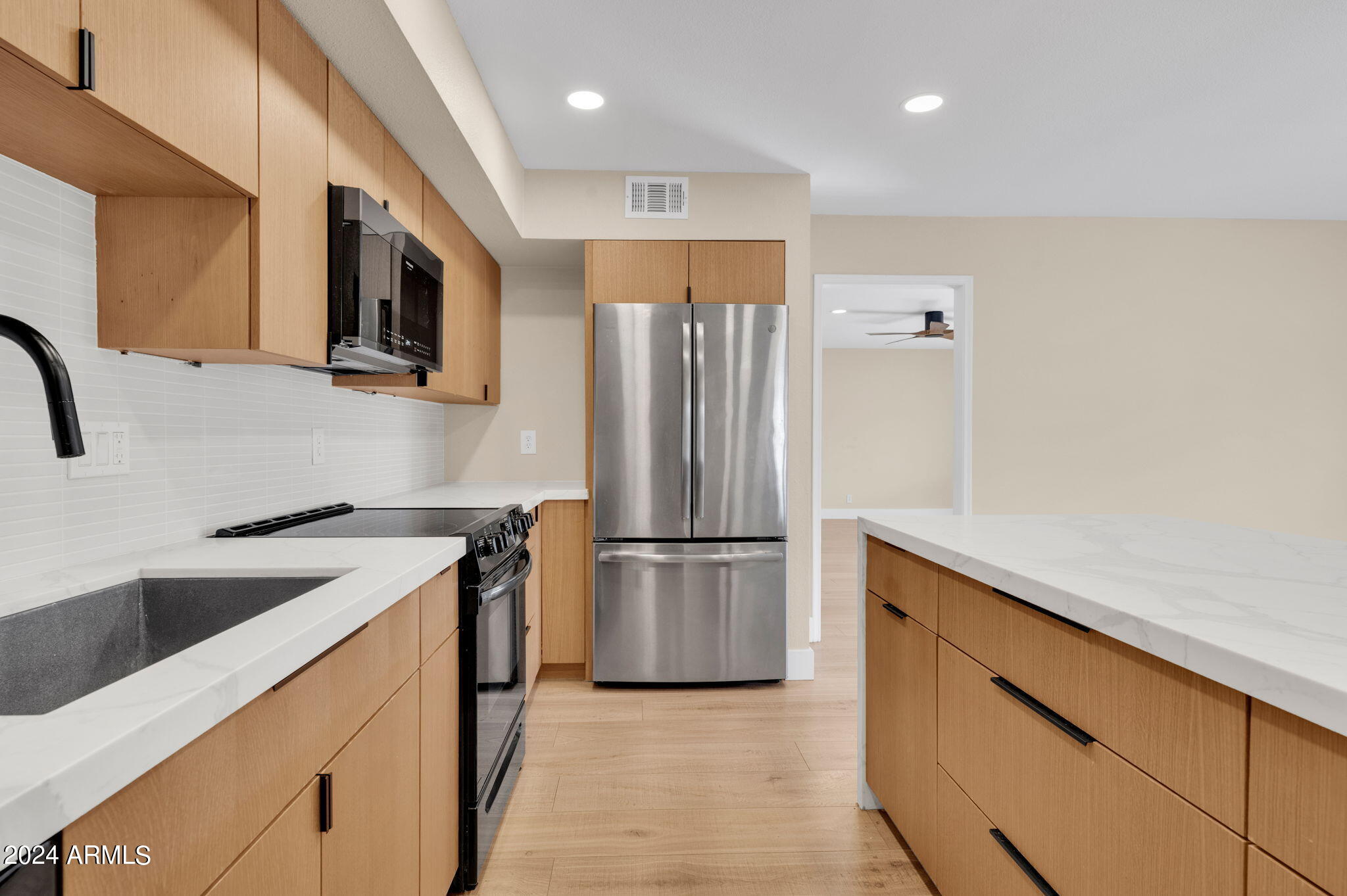 1202 E PALO VERDE Drive