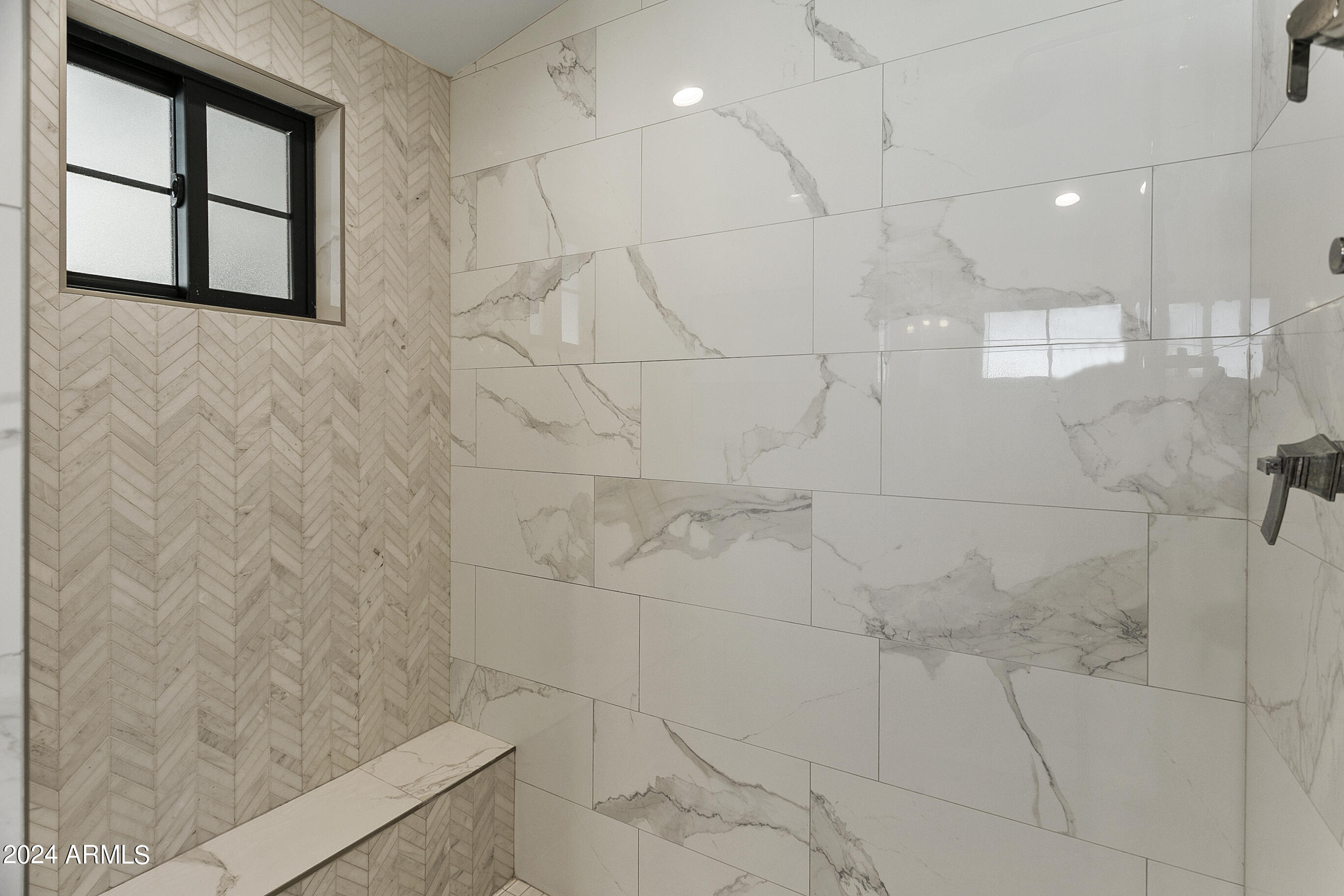 9248 S LAKESHORE Drive