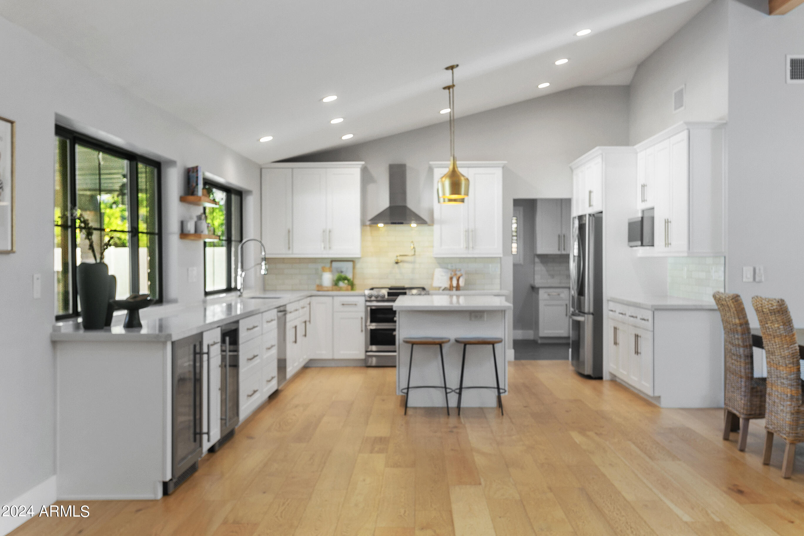 9248 S LAKESHORE Drive