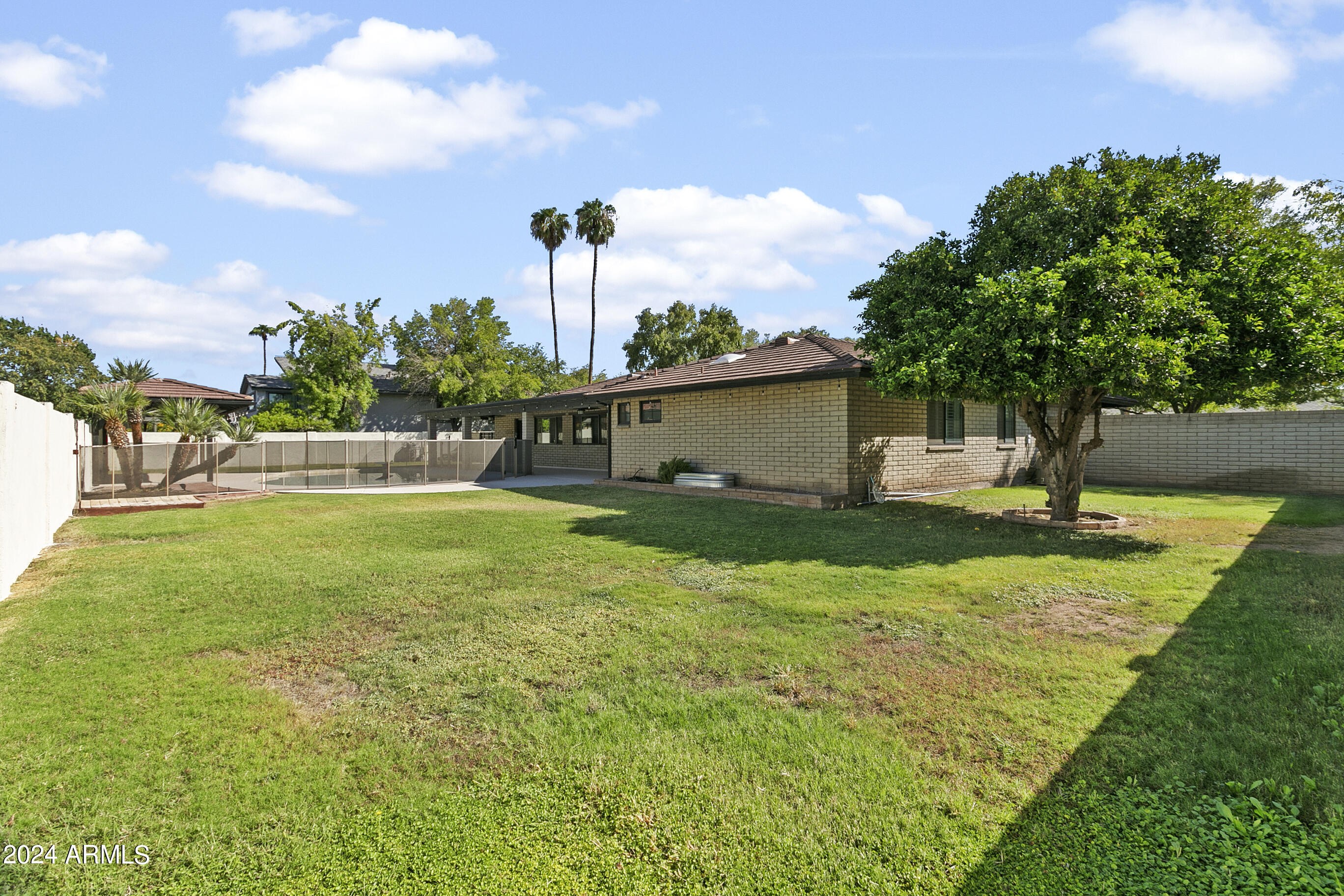 9248 S LAKESHORE Drive