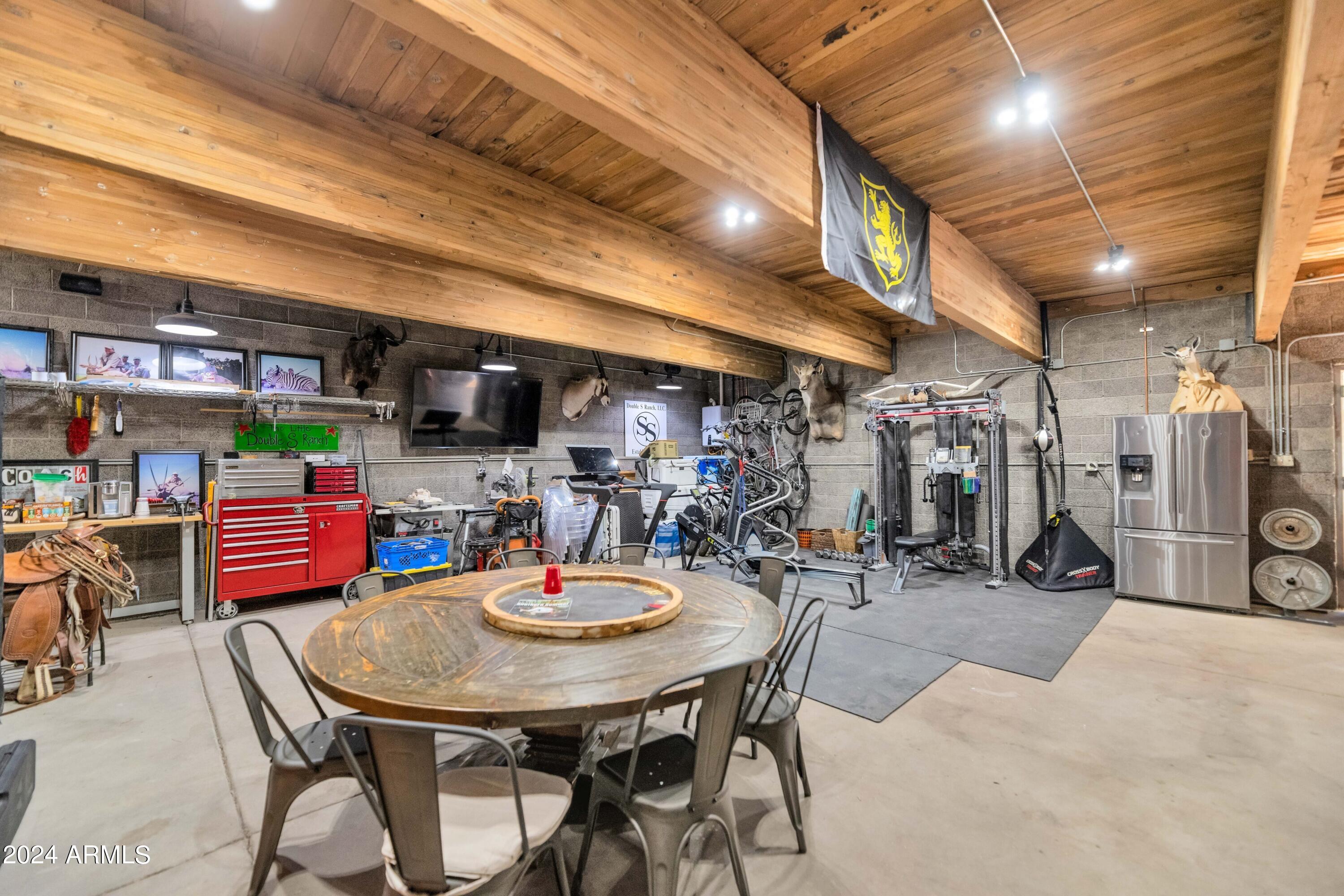 5409 E CAMELHILL Road