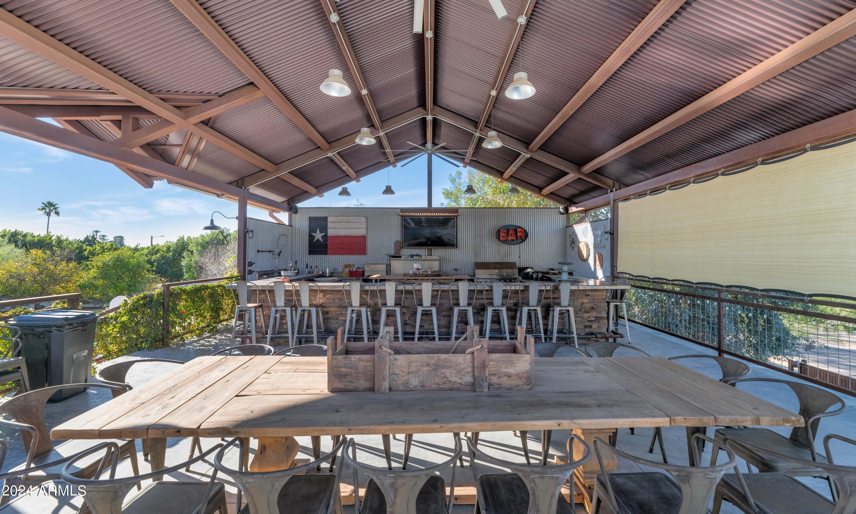 5409 E CAMELHILL Road