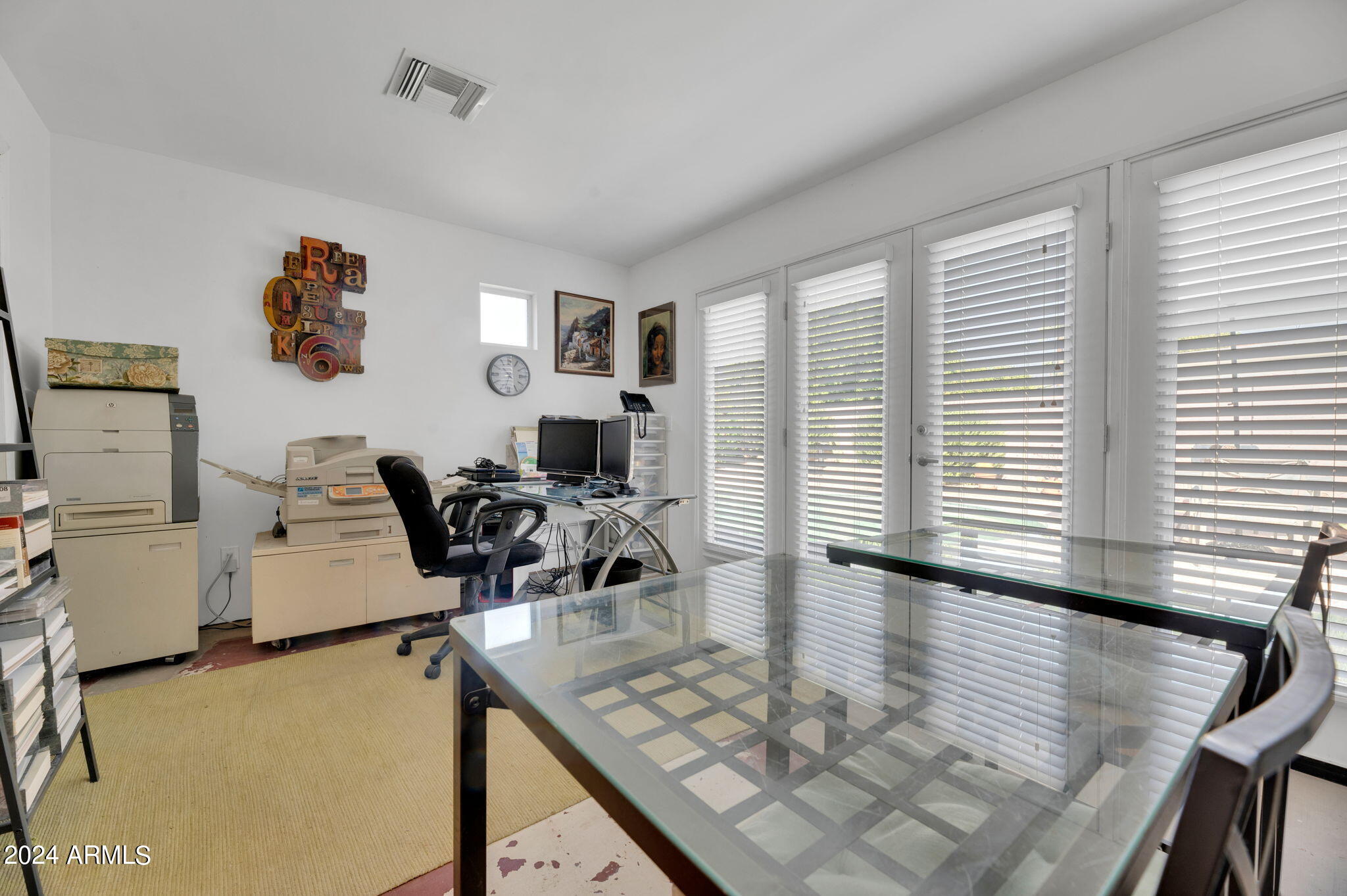 504 E PASADENA Avenue