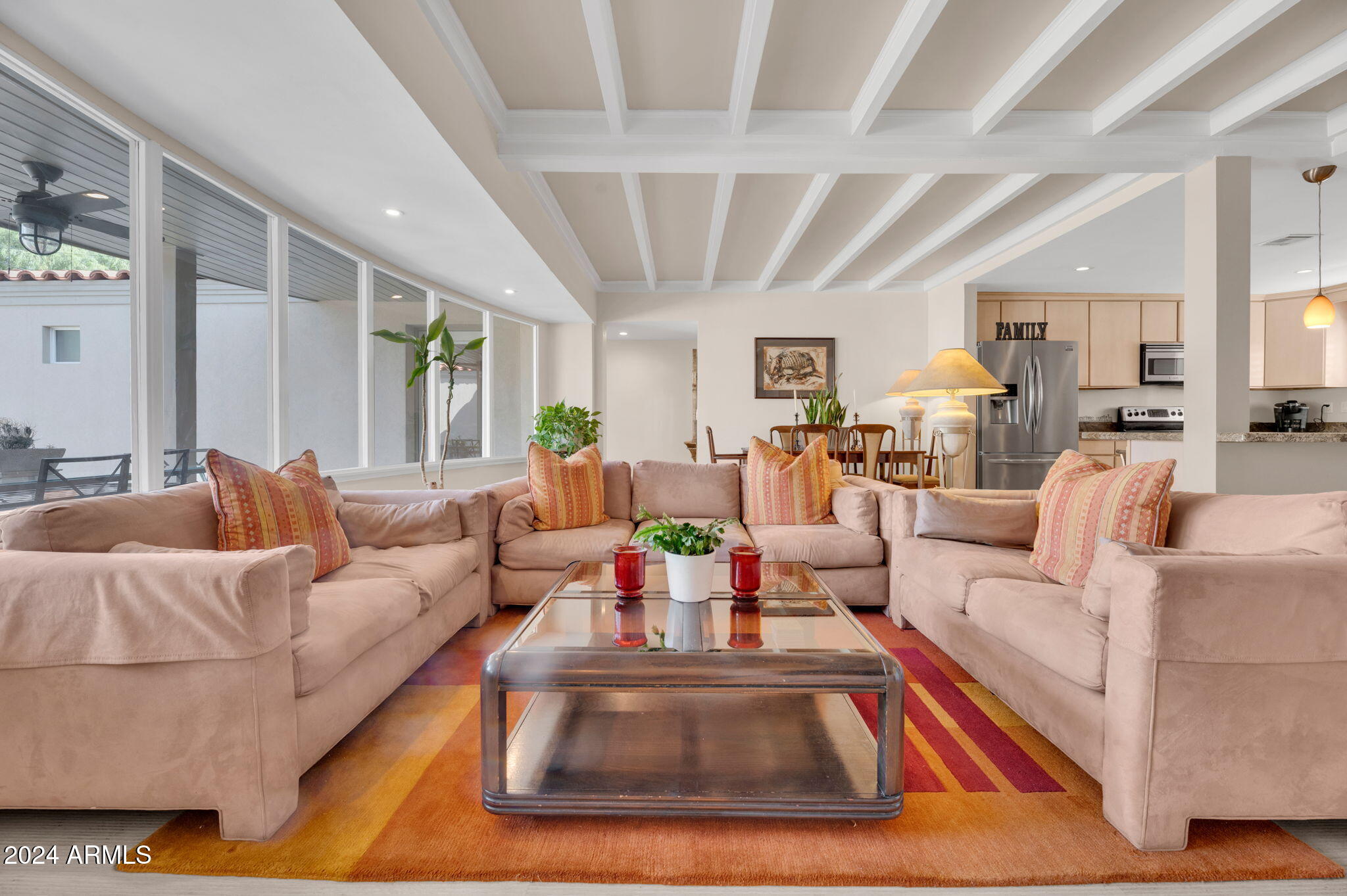 504 E PASADENA Avenue