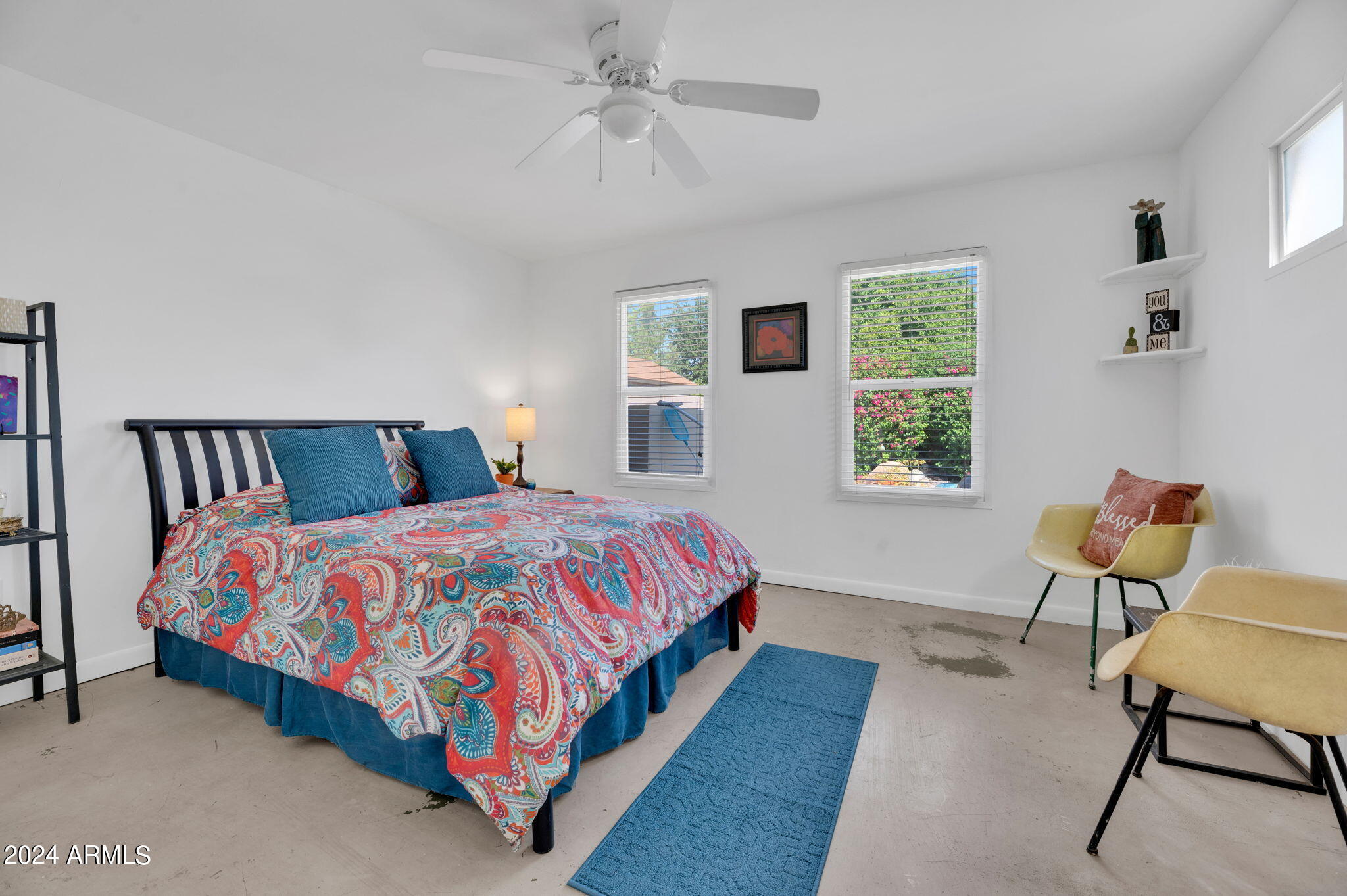 504 E PASADENA Avenue