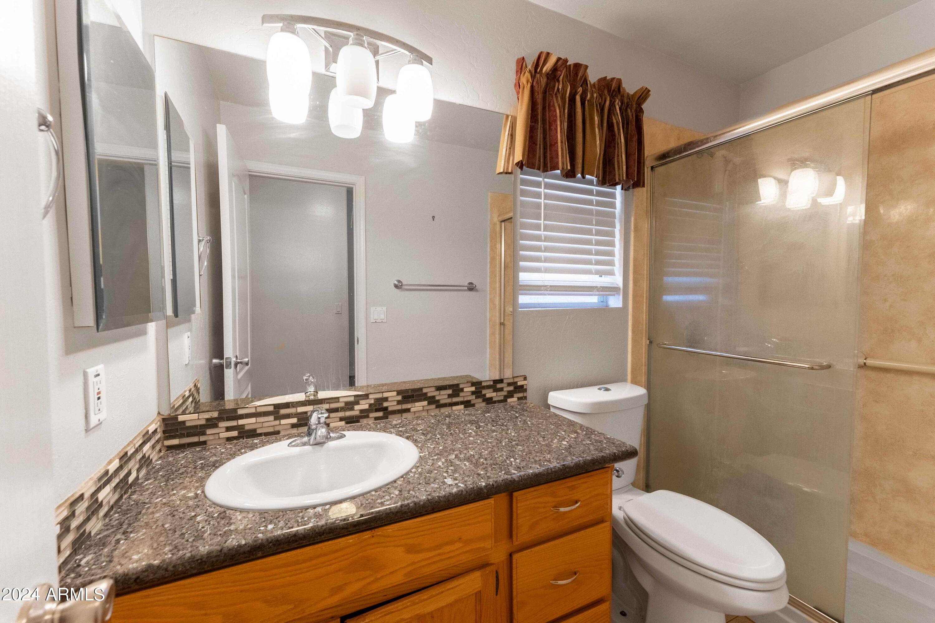 412 W AIRE LIBRE Avenue