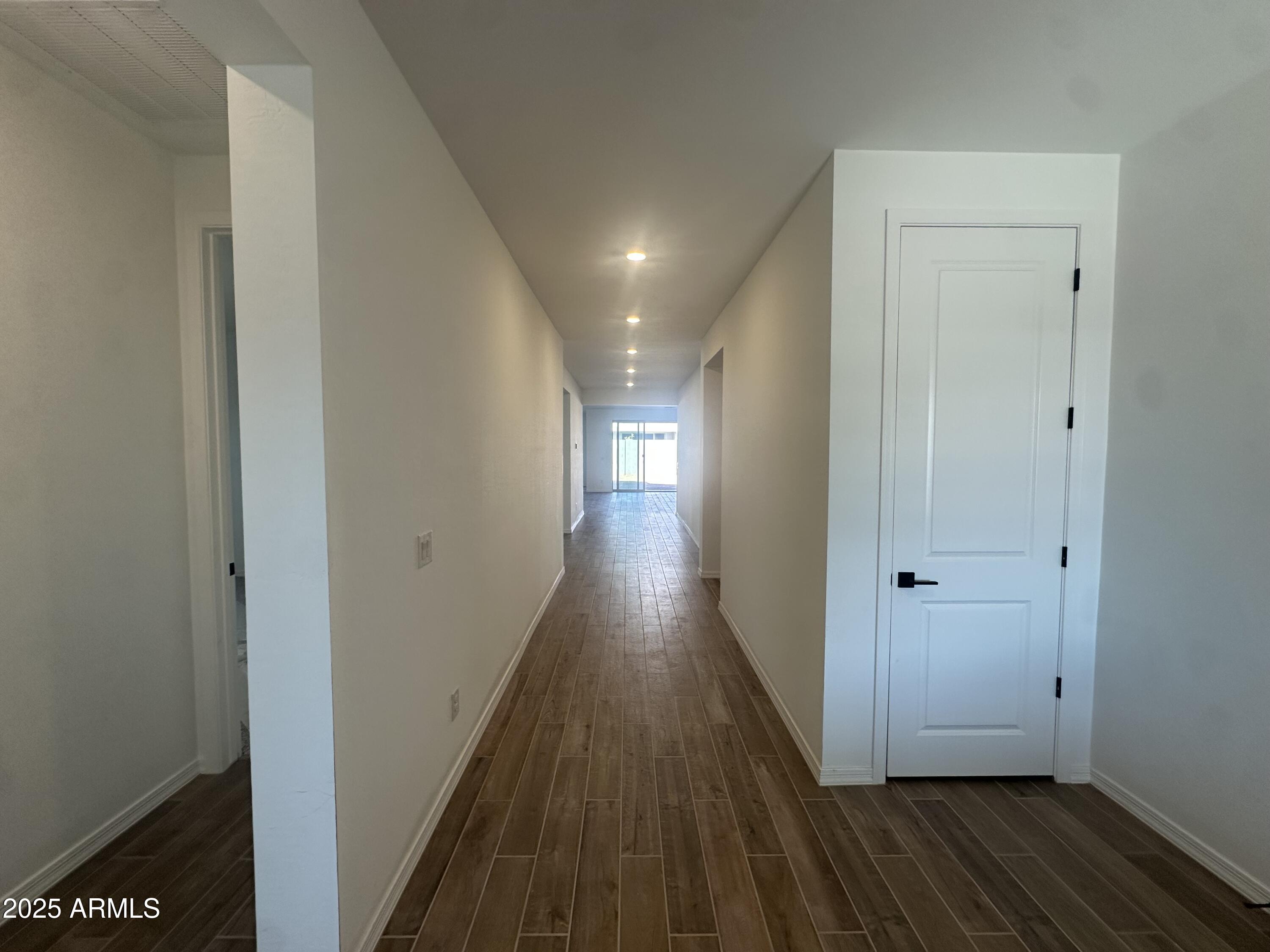 2622 E ABE TRUCKLE Avenue