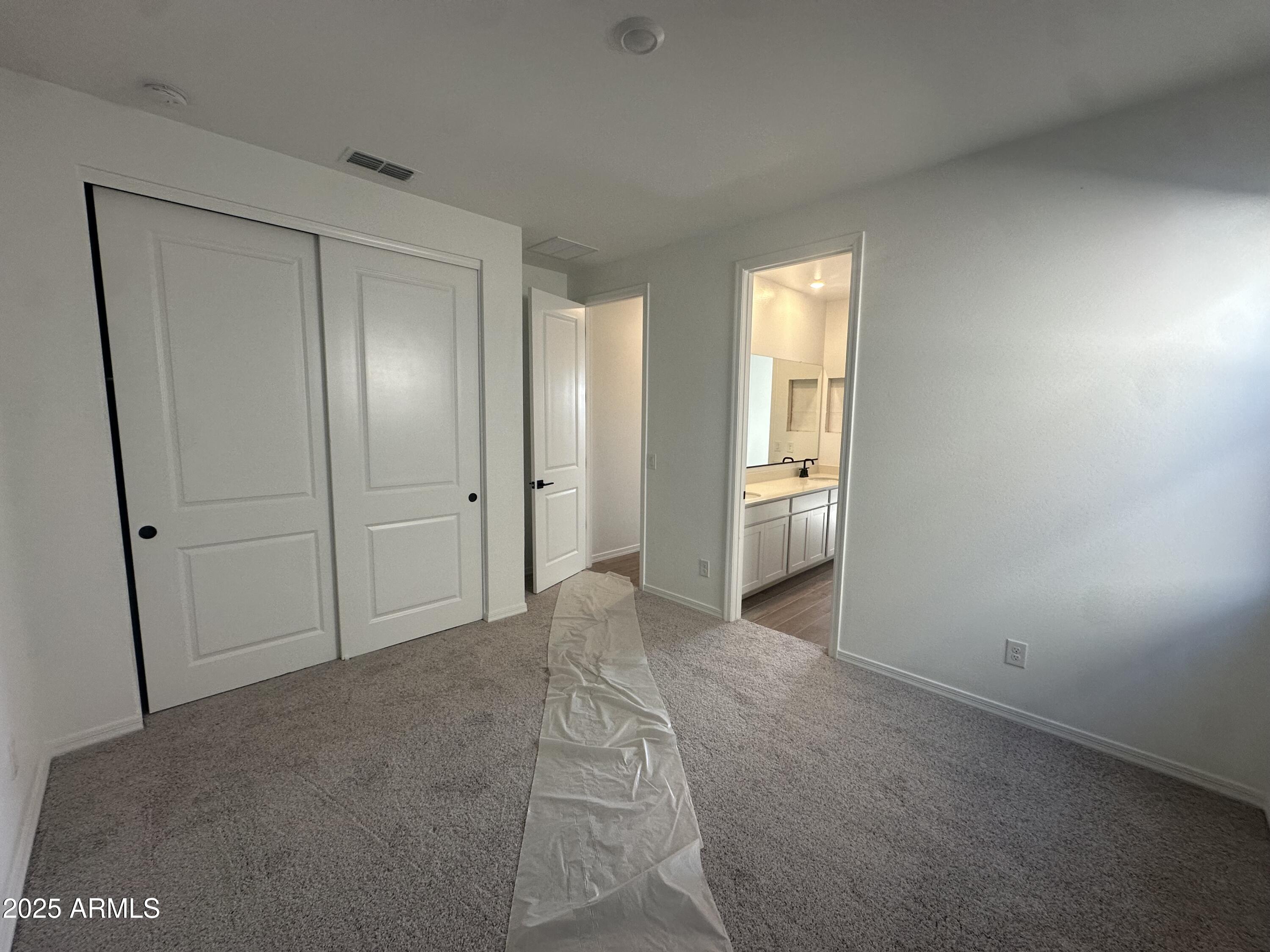 2622 E ABE TRUCKLE Avenue