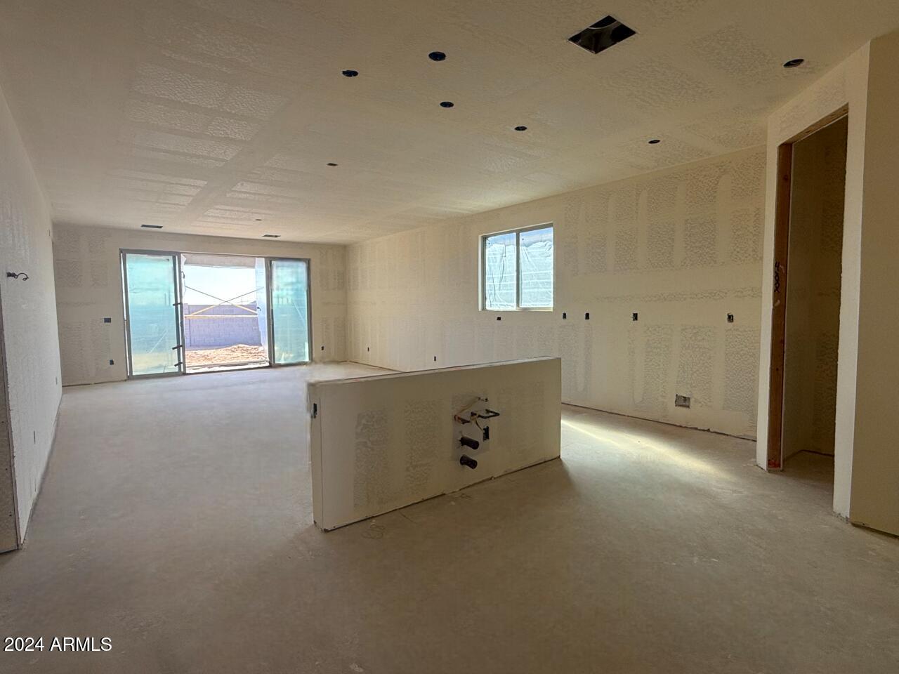 2605 E ABE TRUCKLE Avenue