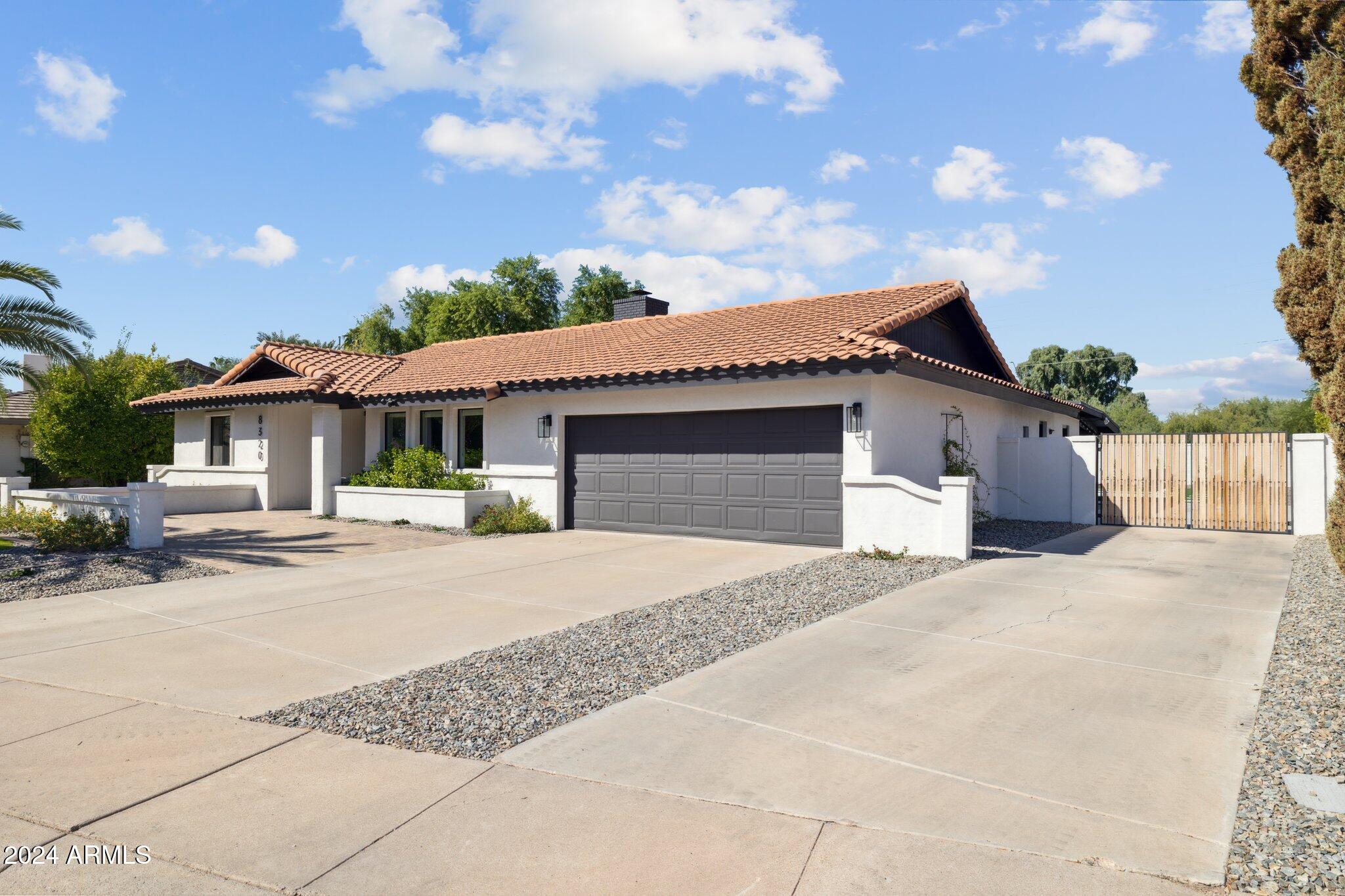 8320 E APPALOOSA Trail