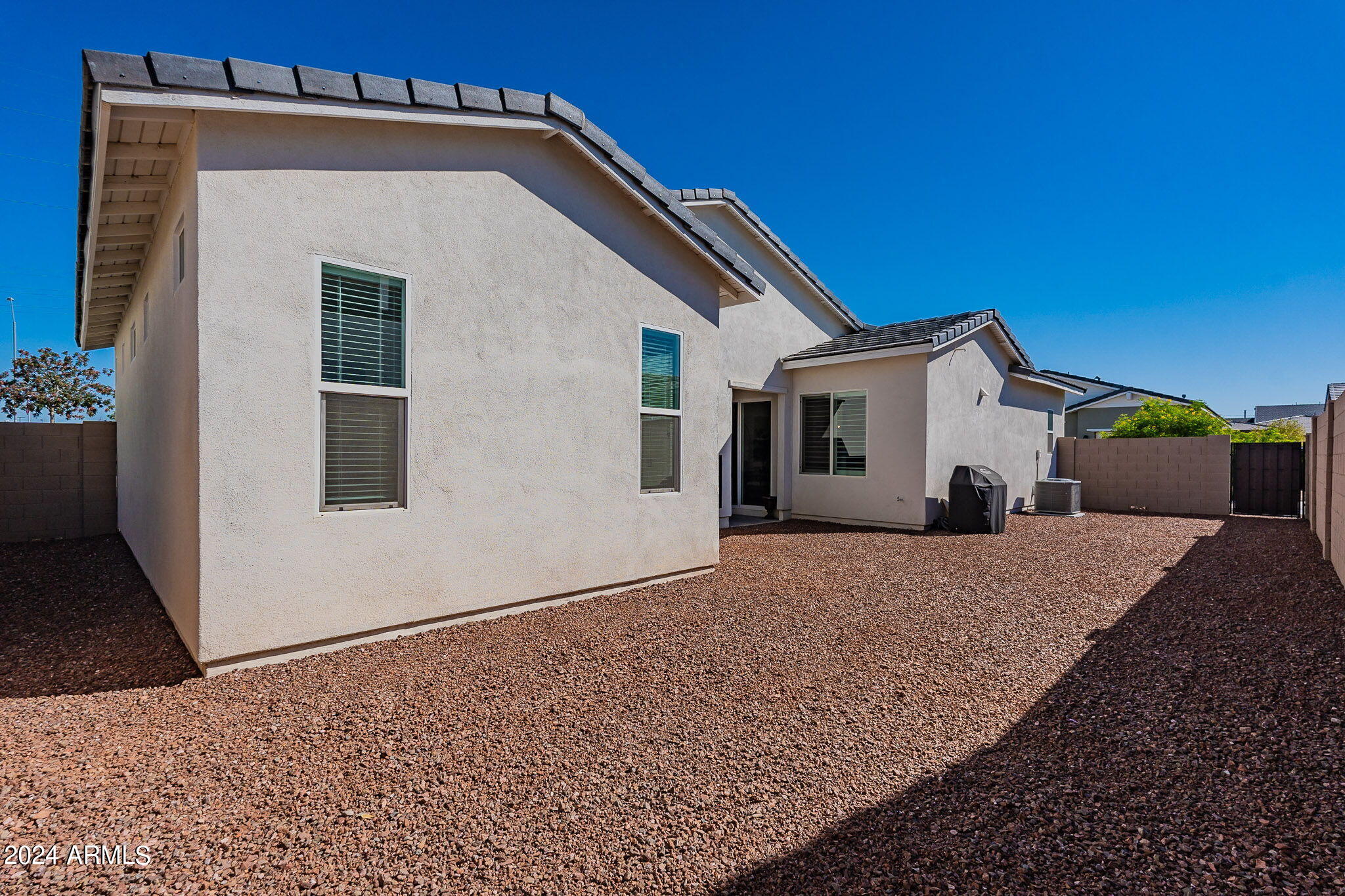 17245 W DARTMOUTH Street