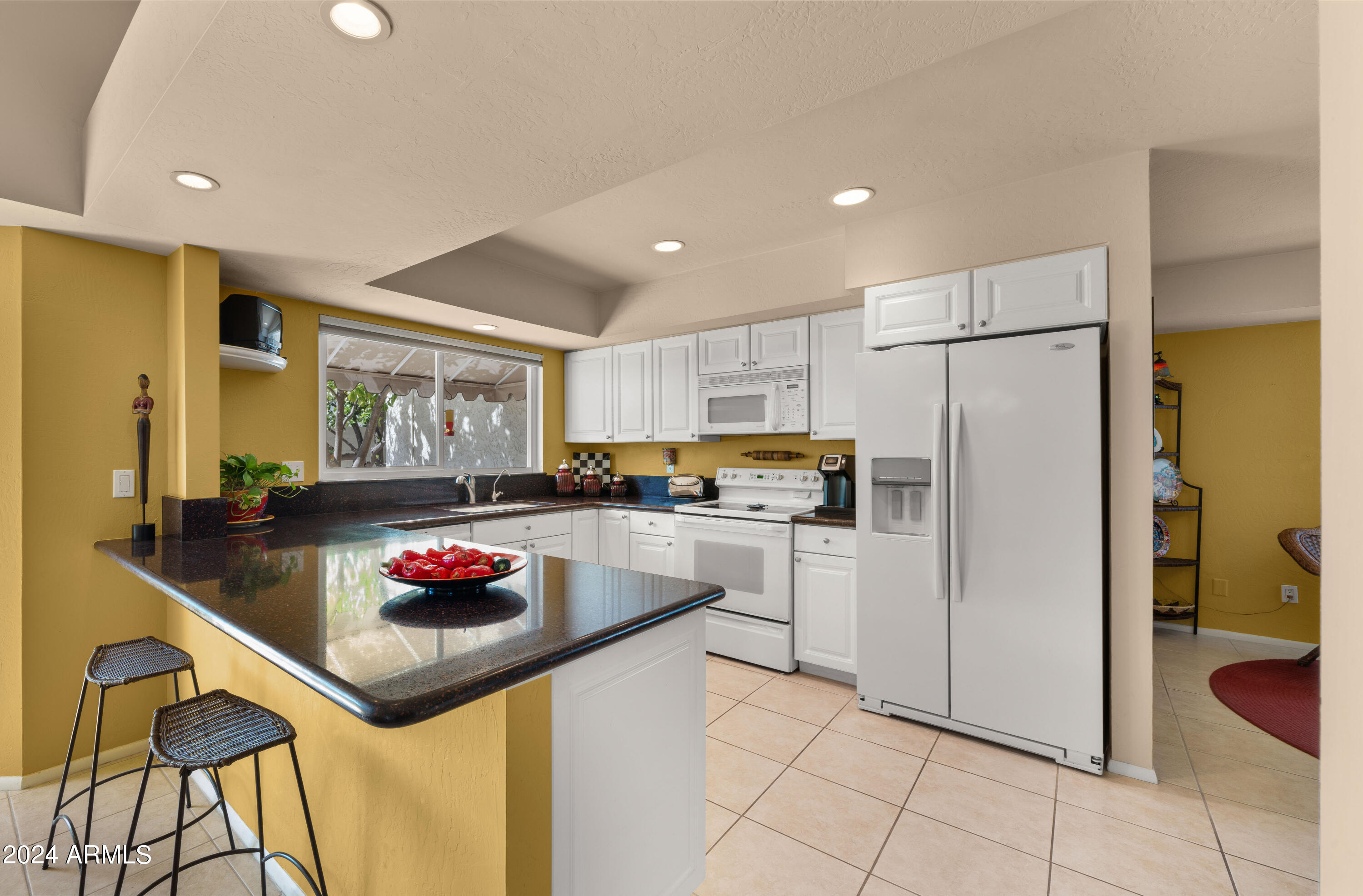 8725 E SAN MARINO Drive