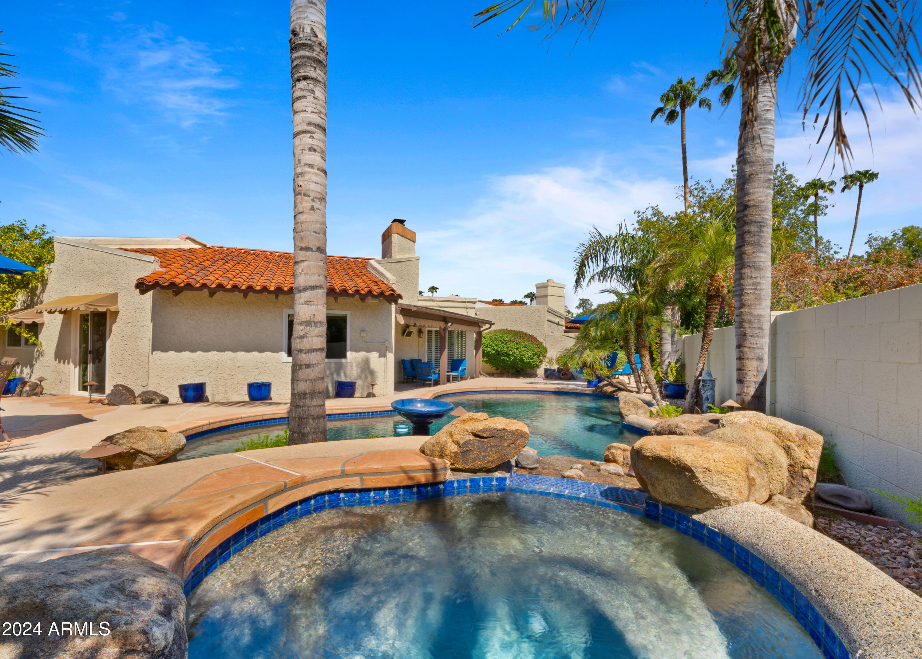 8725 E SAN MARINO Drive