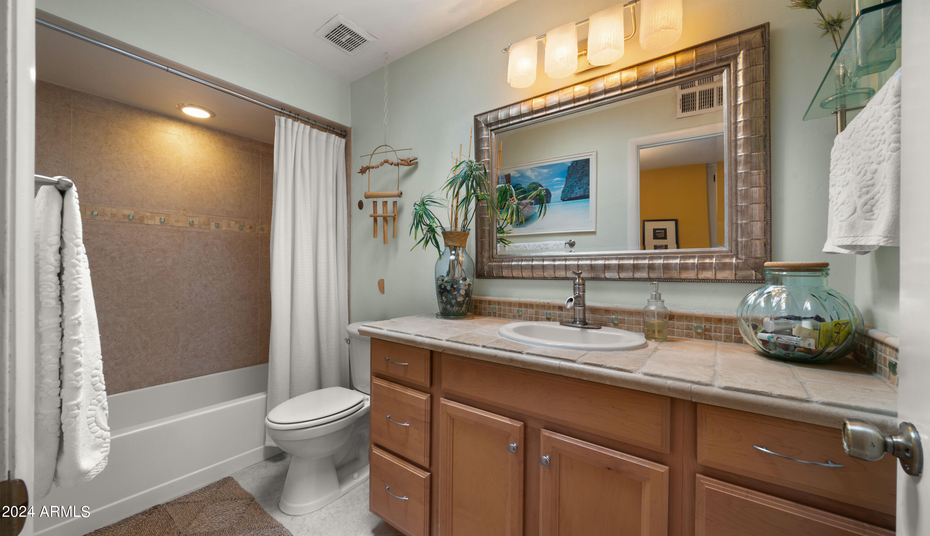 8725 E SAN MARINO Drive