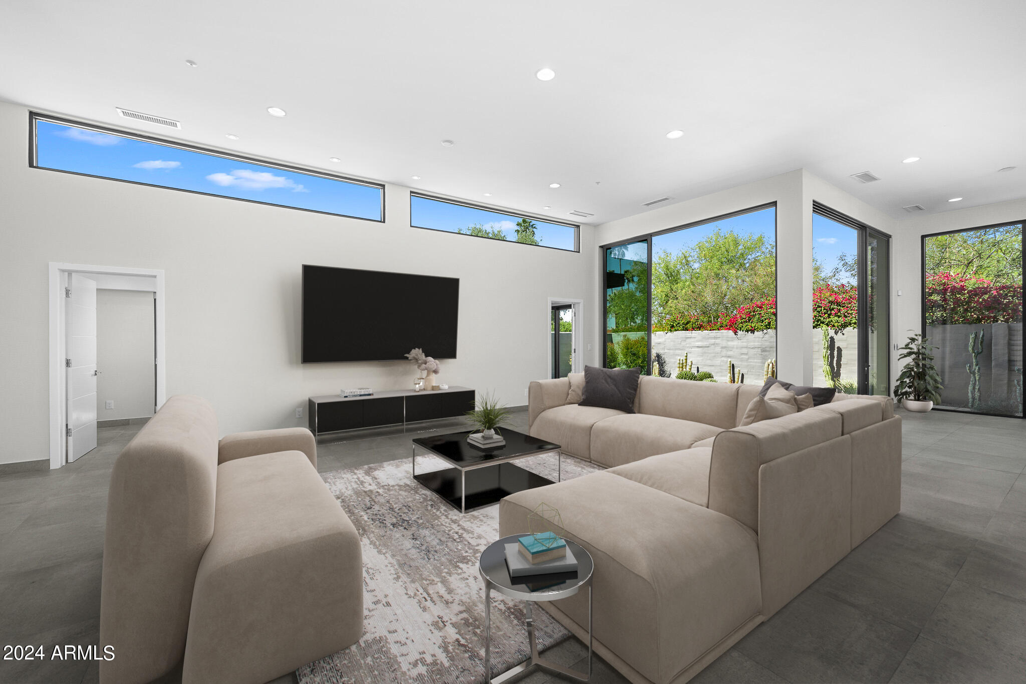 5434 E LINCOLN Drive # 16