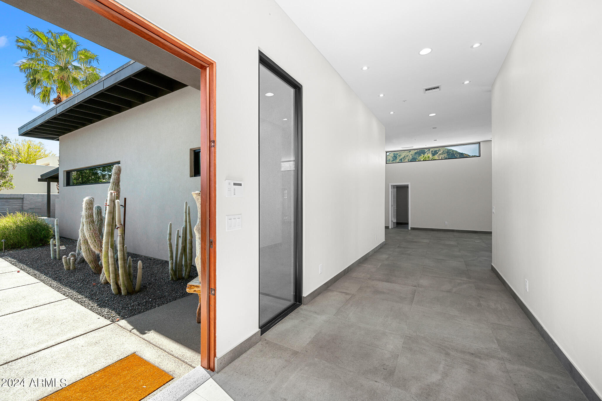 5434 E LINCOLN Drive # 16