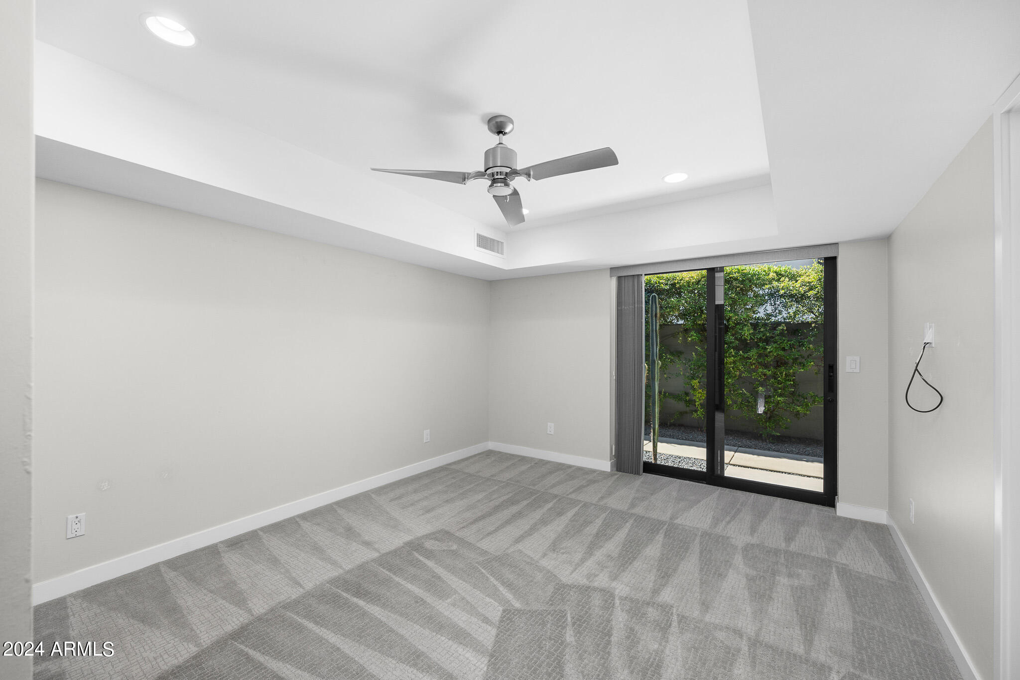 5434 E LINCOLN Drive # 16