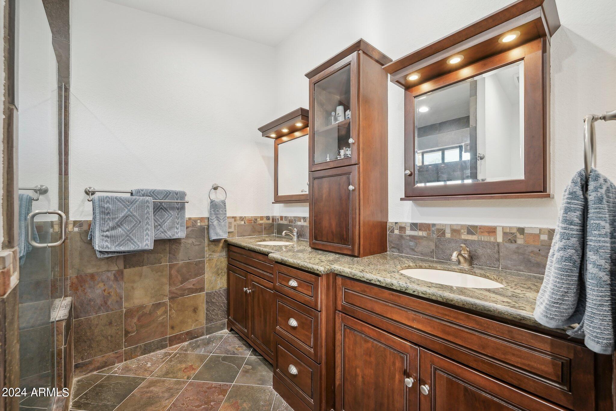 61 W SECRETARIAT Drive