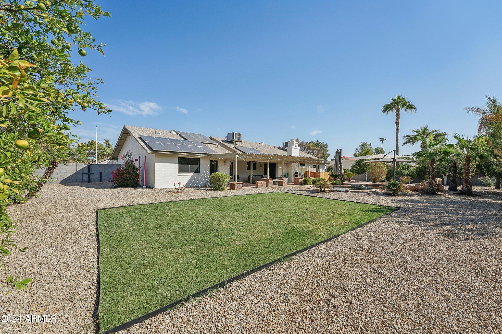 61 W SECRETARIAT Drive