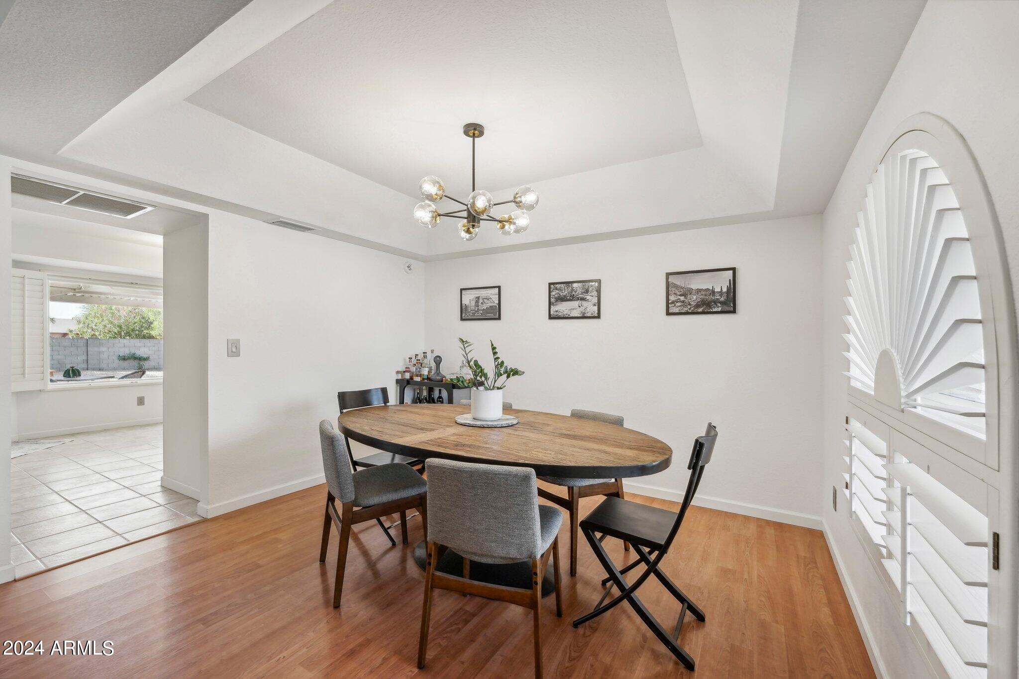 61 W SECRETARIAT Drive