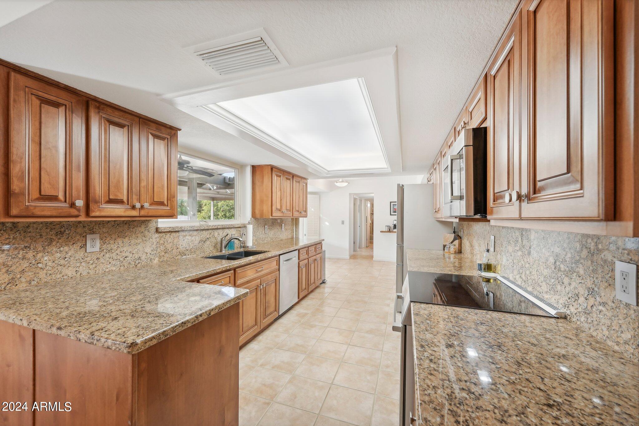 61 W SECRETARIAT Drive