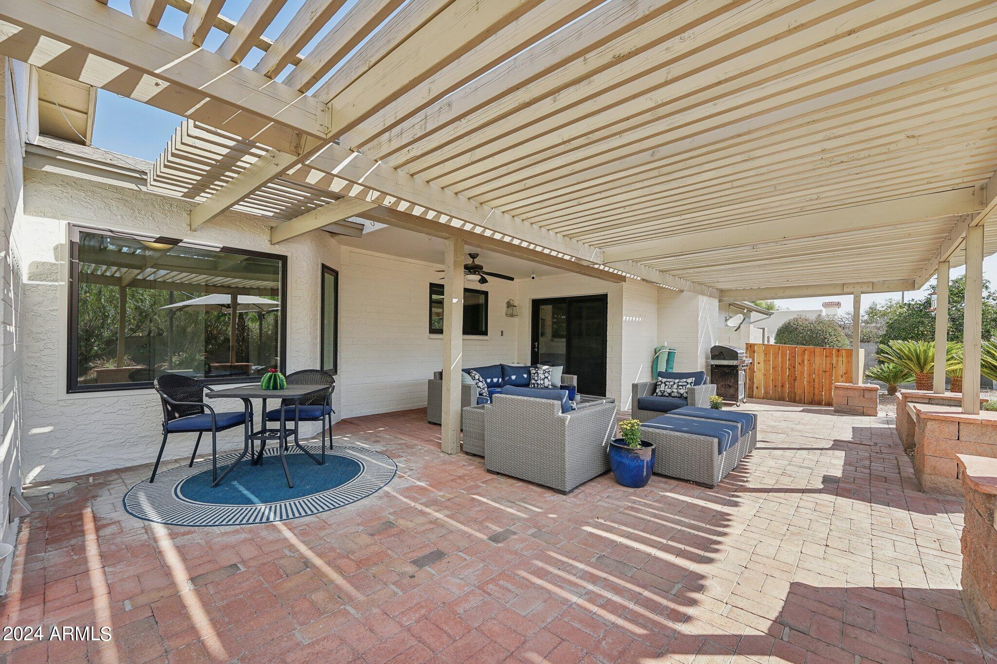 61 W SECRETARIAT Drive