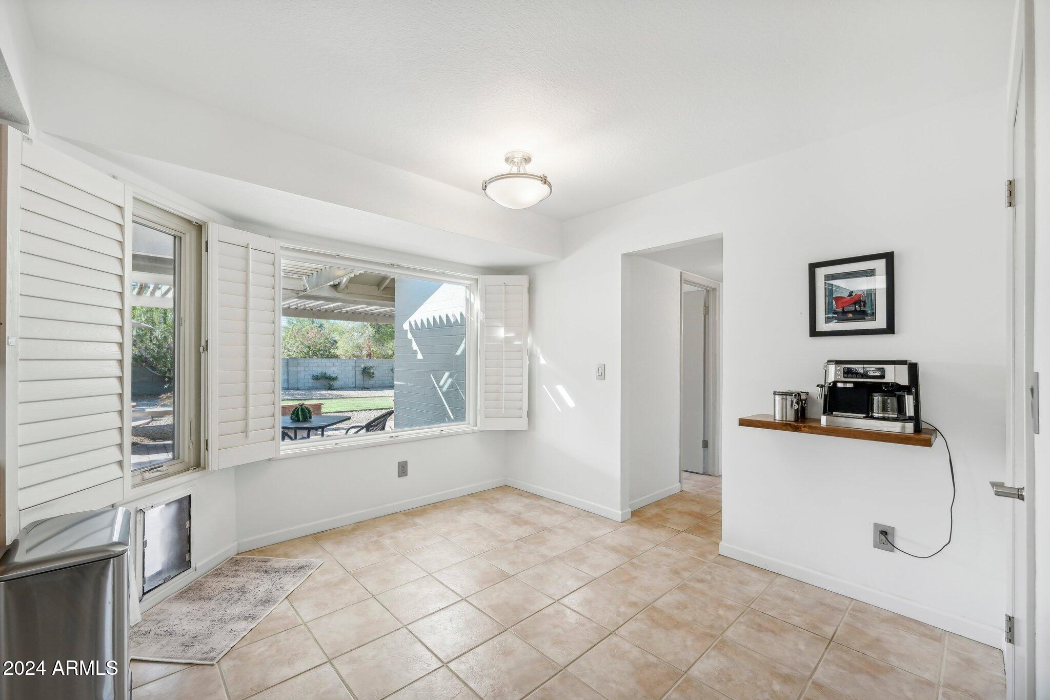 61 W SECRETARIAT Drive