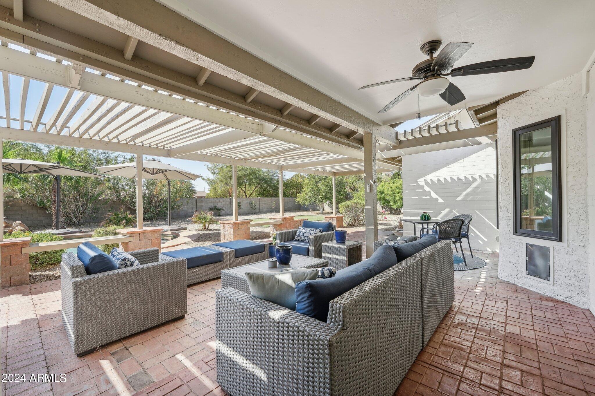 61 W SECRETARIAT Drive