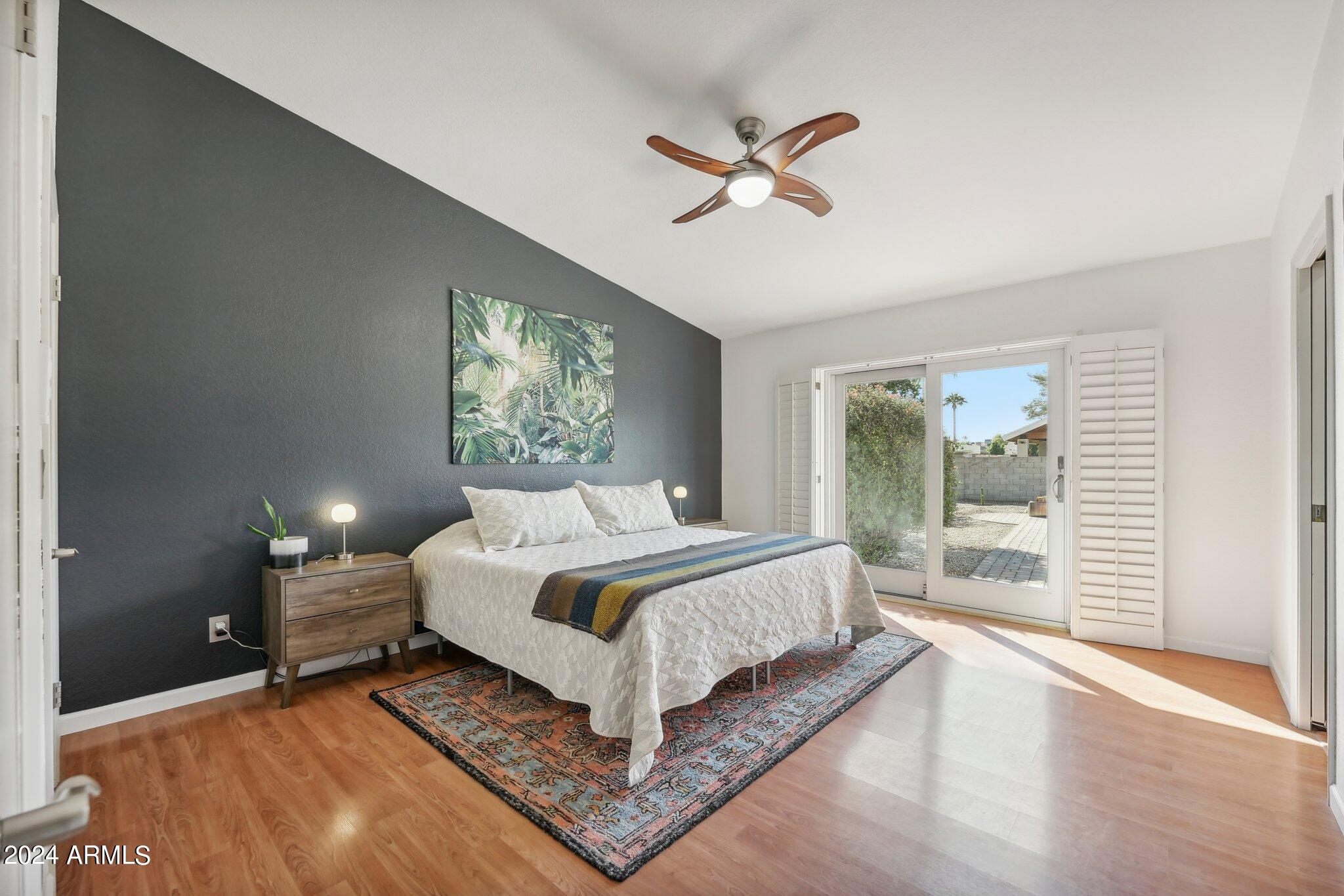 61 W SECRETARIAT Drive