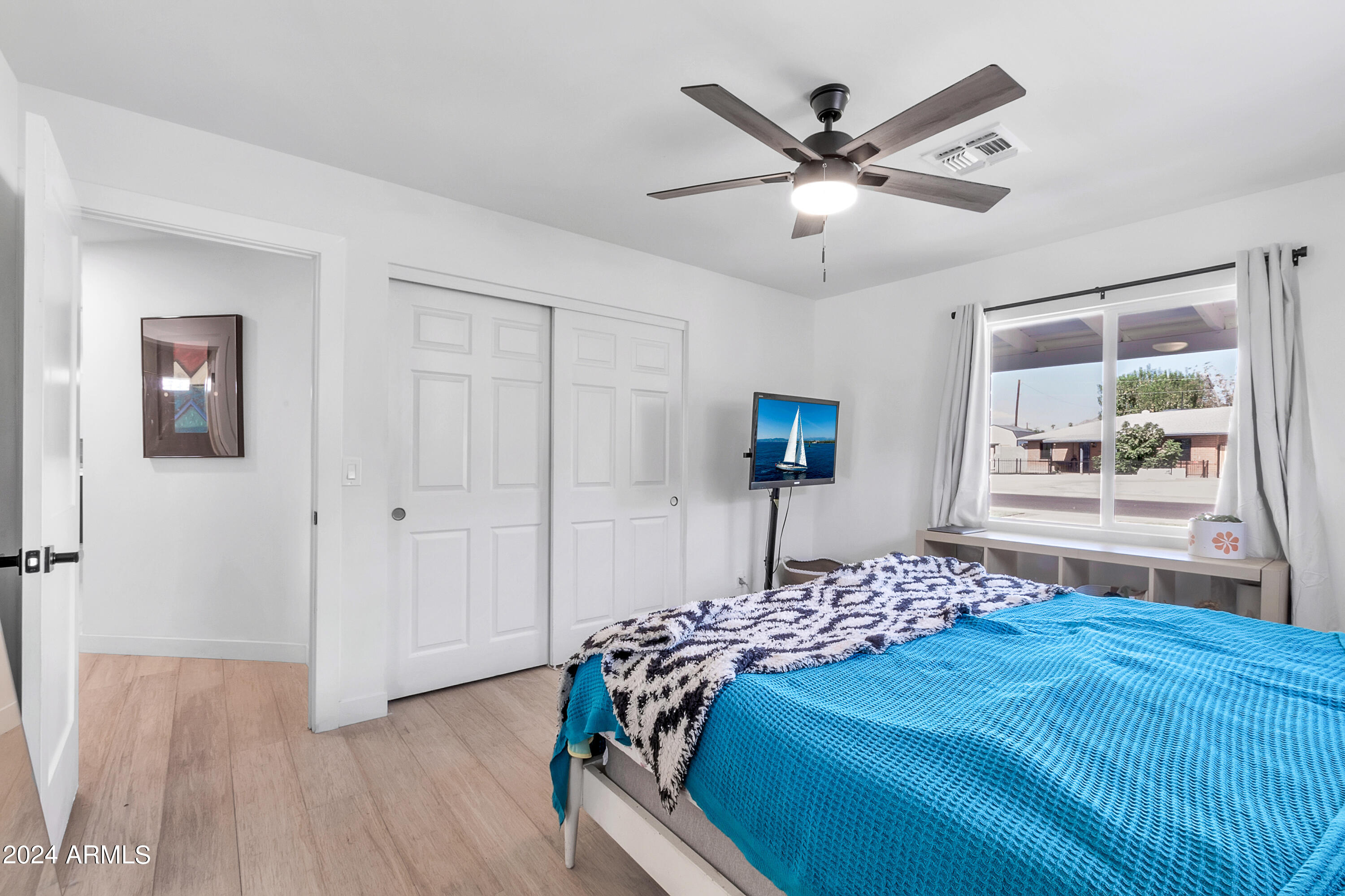 3601 E CLARENDON Avenue