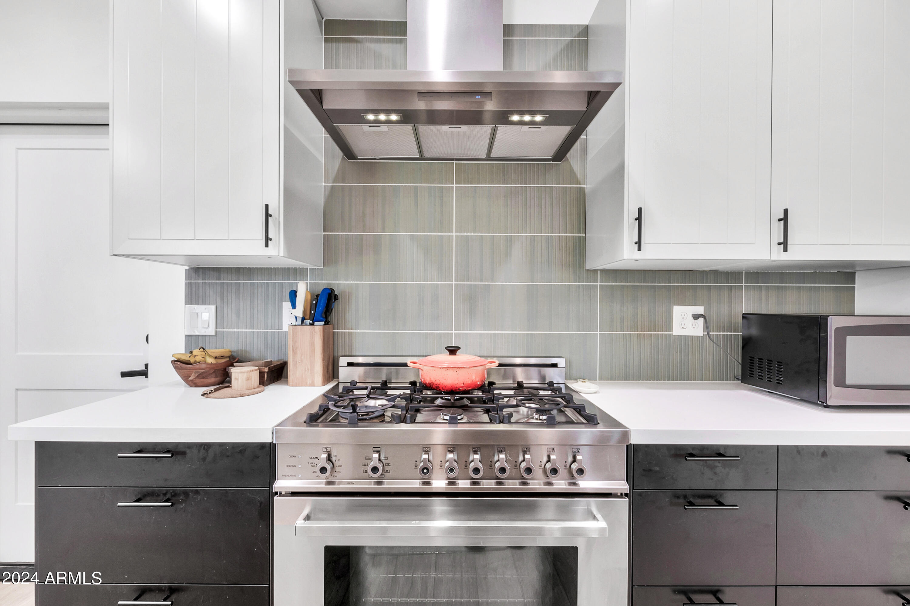 3601 E CLARENDON Avenue