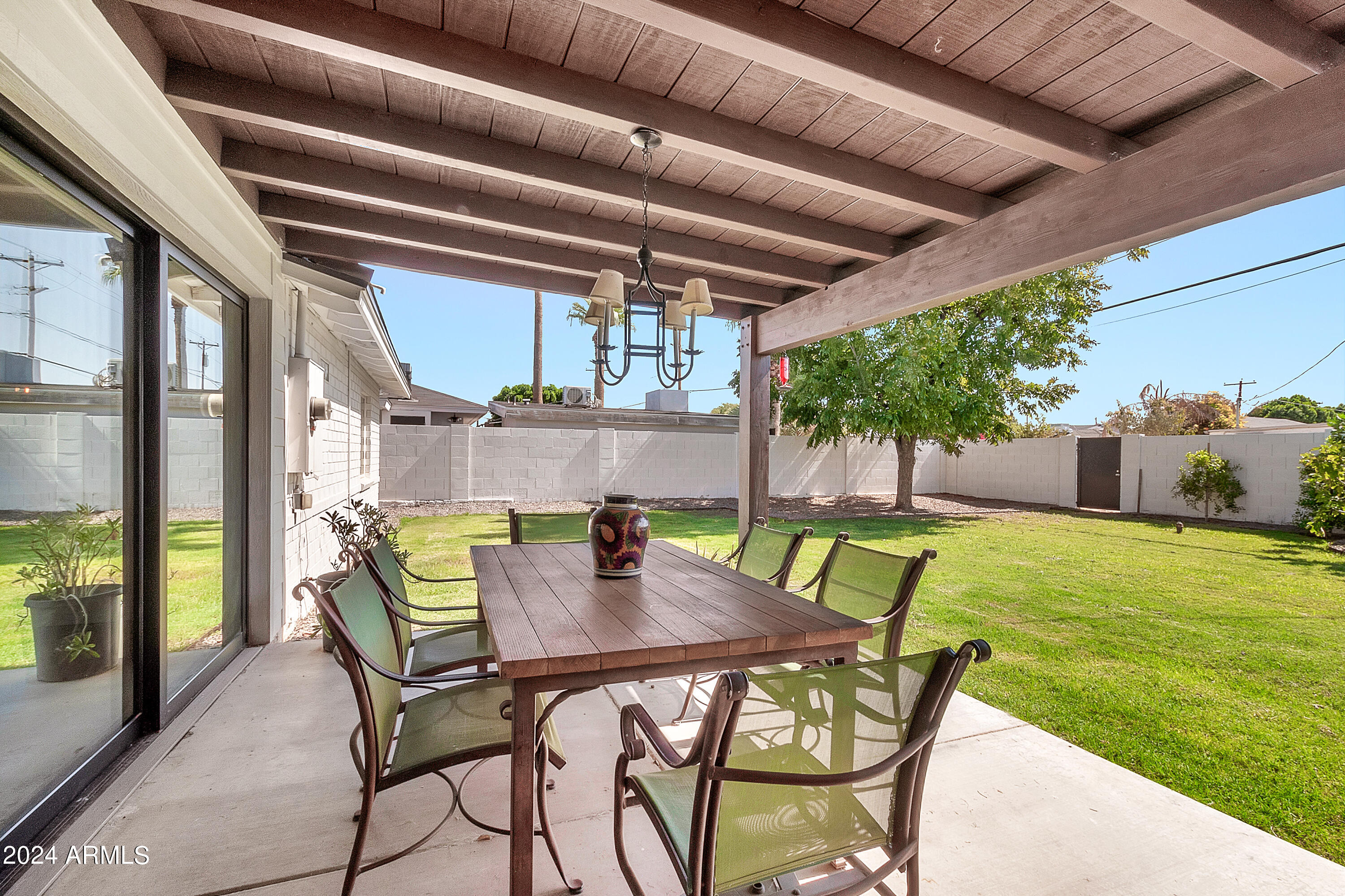 3601 E CLARENDON Avenue