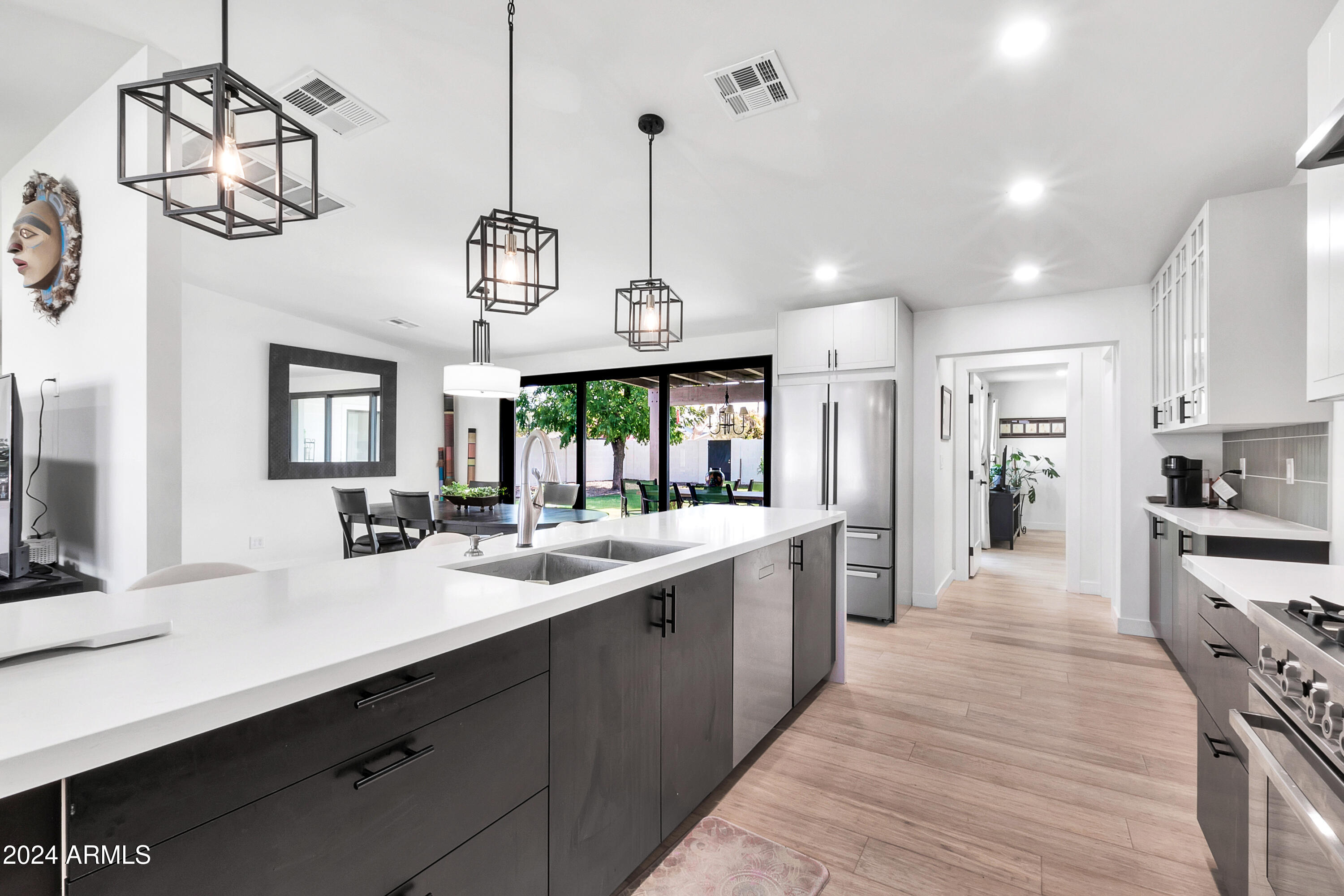 3601 E CLARENDON Avenue