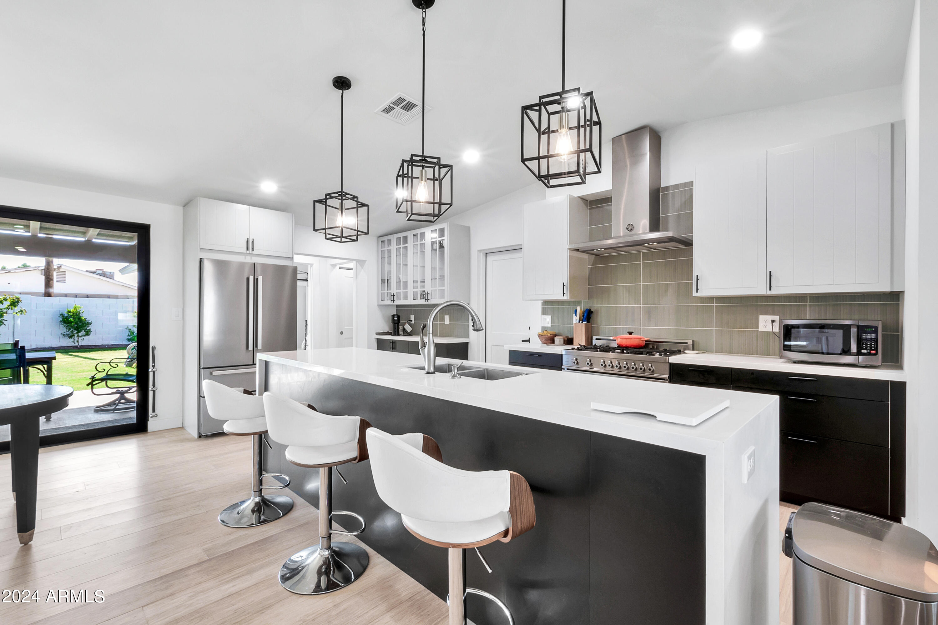 3601 E CLARENDON Avenue