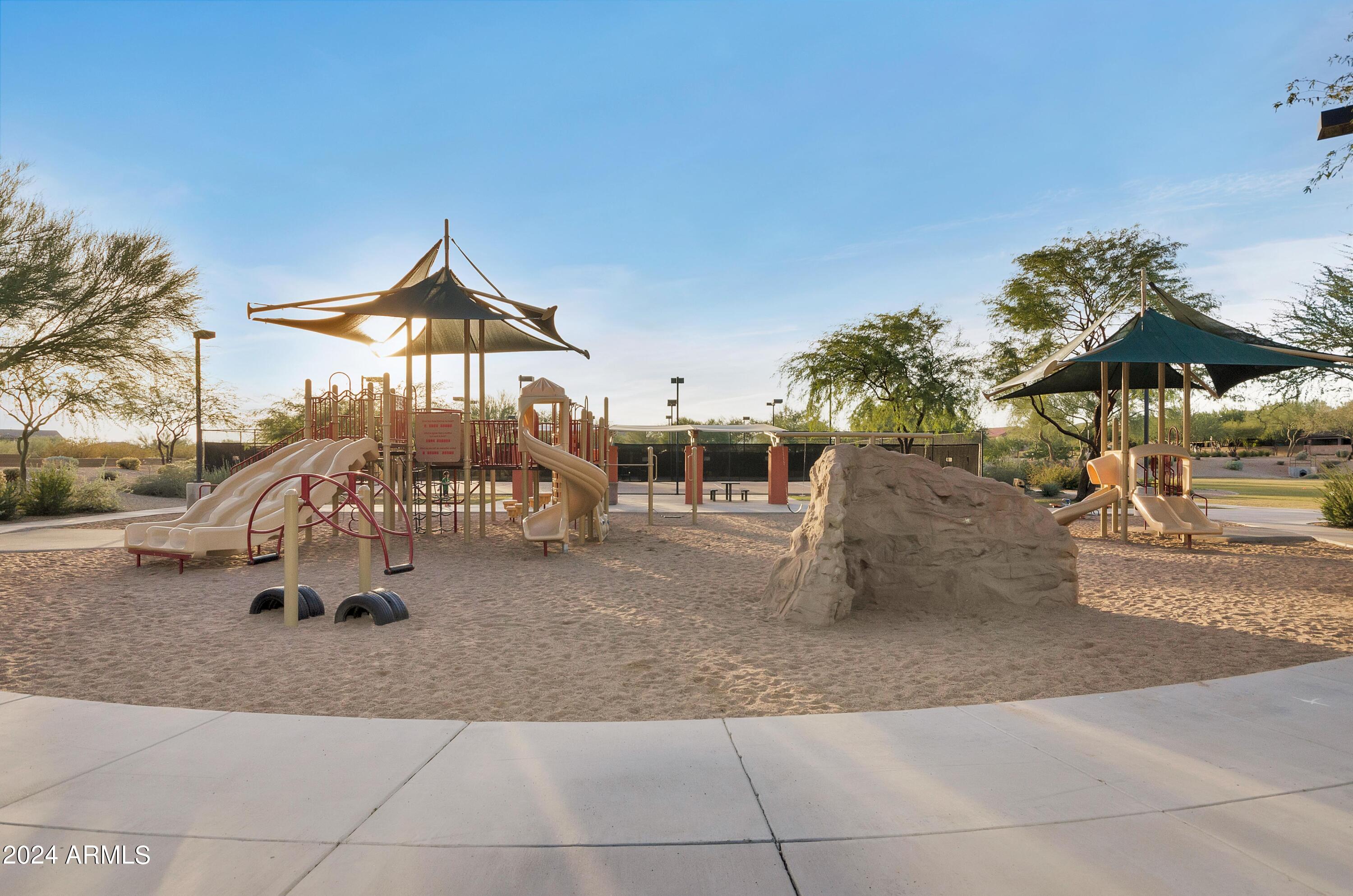 3730 E CAT BALUE Drive