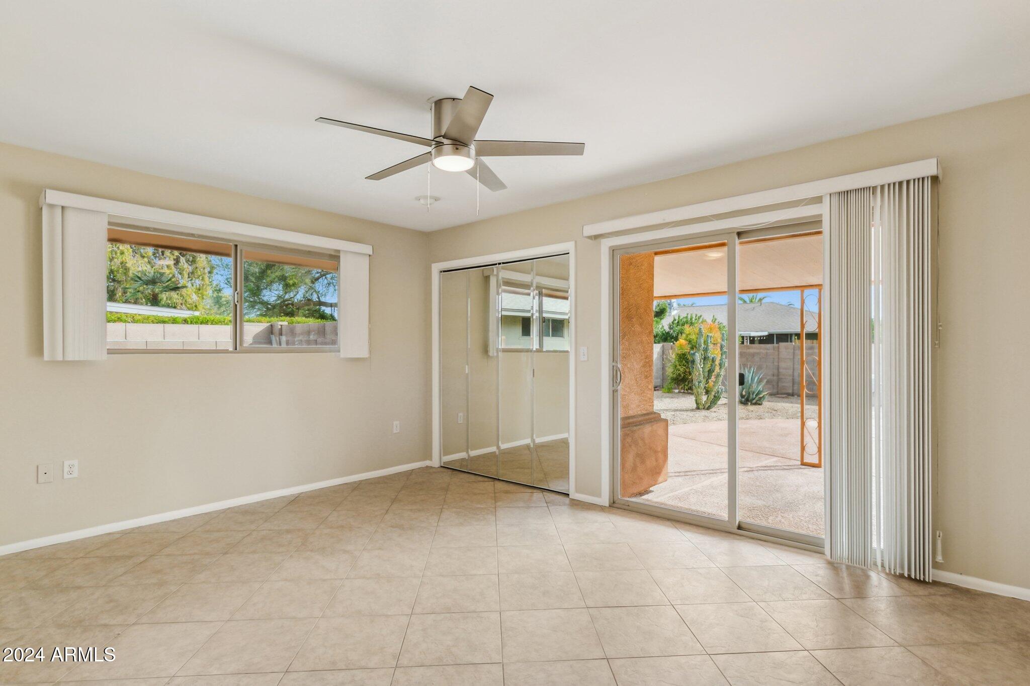 10004 W DESERT FOREST Circle